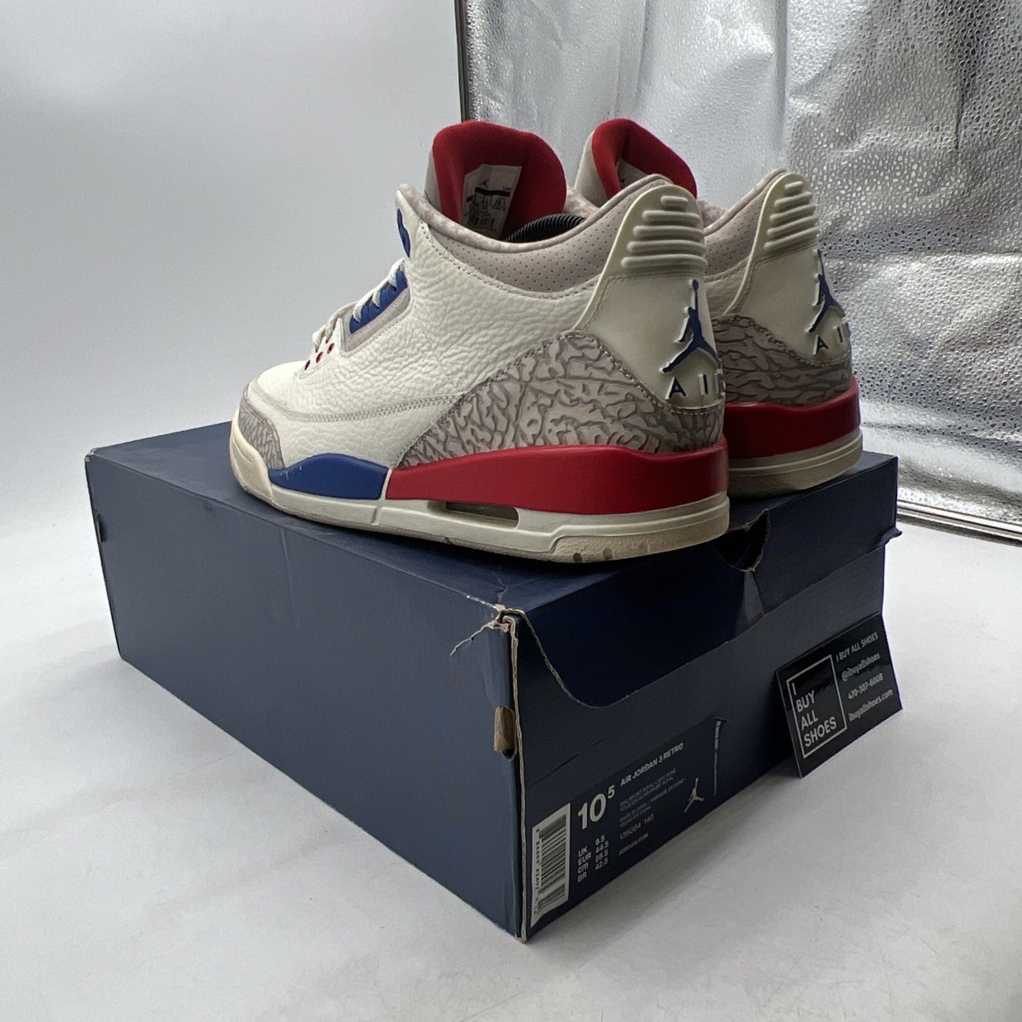 Size 10.5 - Air Jordan 3 Retro International Flight (136064-140)