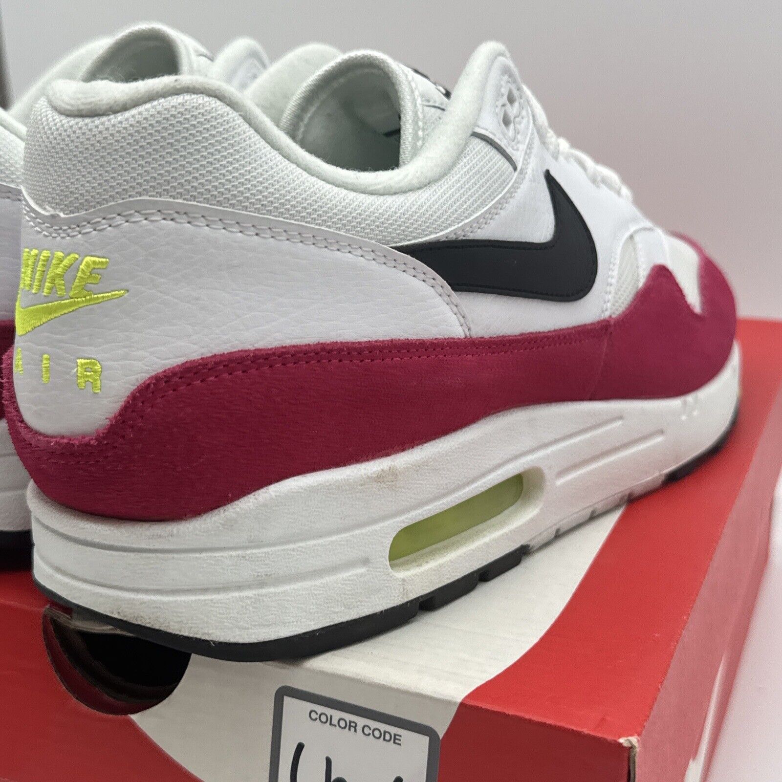 Size 11.5 - Nike Air Max 1 Rush Pink 2019 White Black Green Rare Colorway OG All