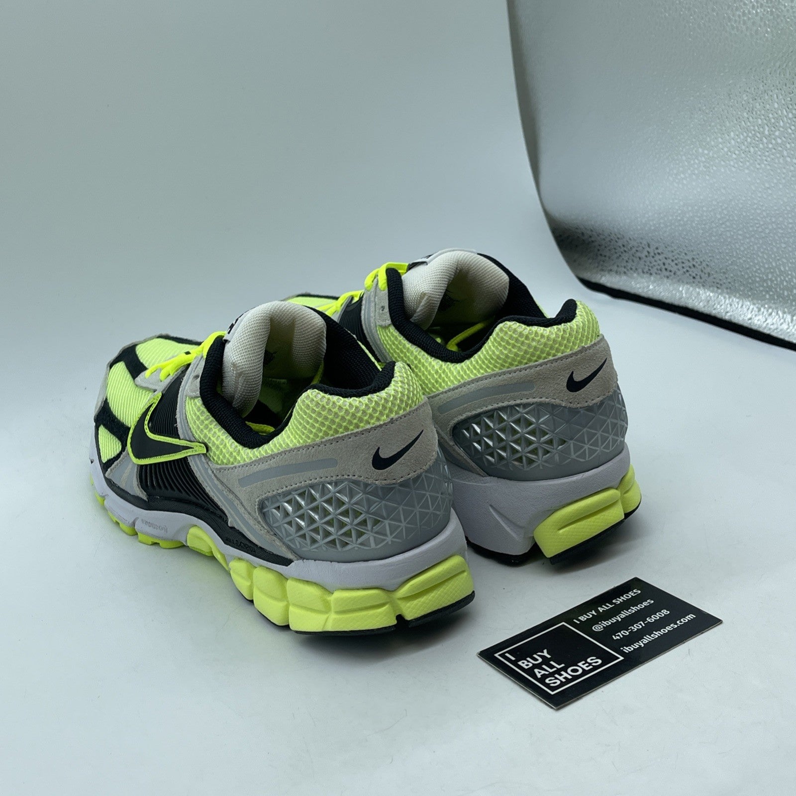 Size 10 - Nike Air Zoom Vomero 5 Life Lime Grey Black Suede Leather (FB9149-701)