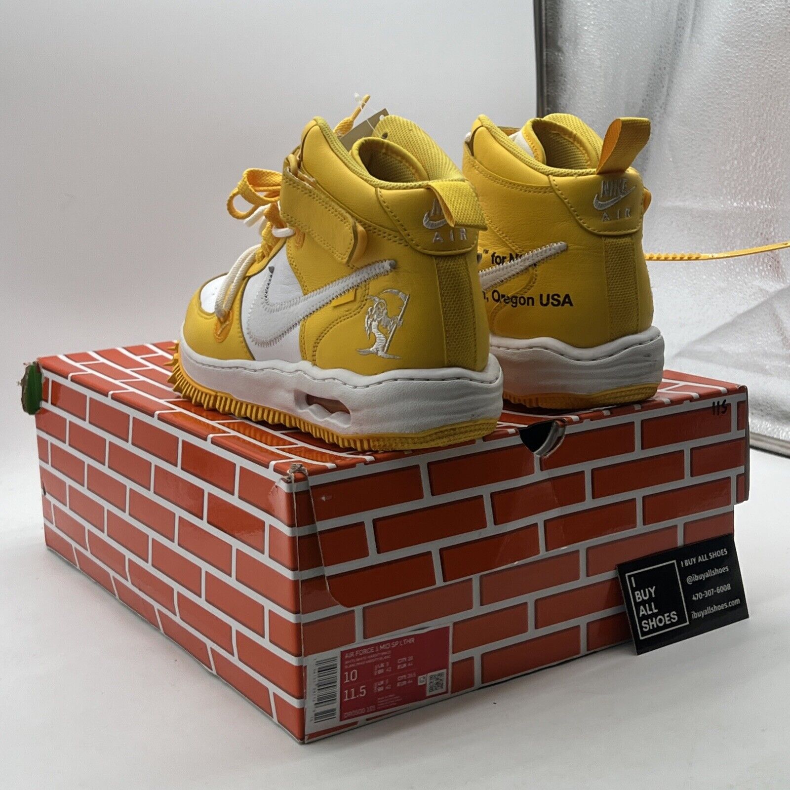 Size 10 - Nike Off-White x Air Force 1 SP Leather Mid Varsity Maize (DR0500-101)
