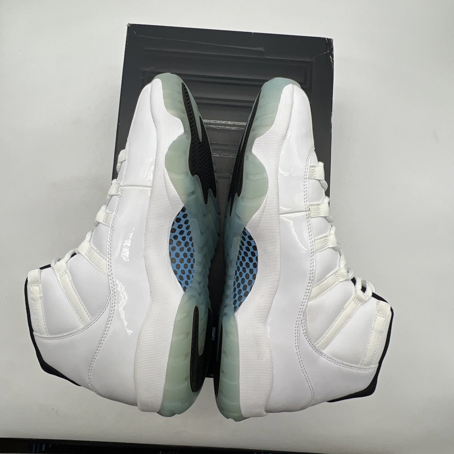 Size 10.5 - Air Jordan 11 Retro High Legend Blue (378037-117)