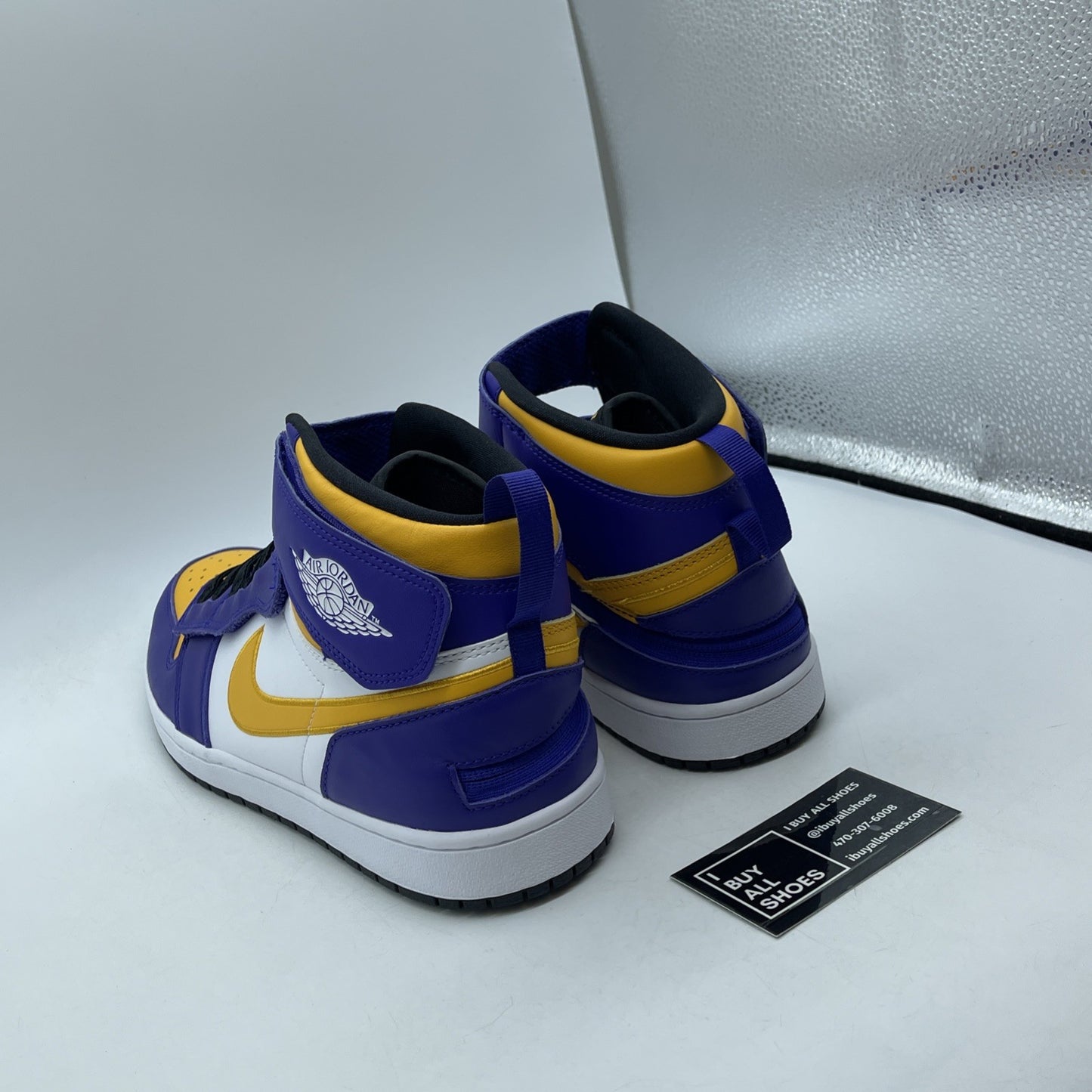 Size 11.5 - Air Jordan 1 FlyEase High Lakers Purple White Yellow (CQ3835-517)