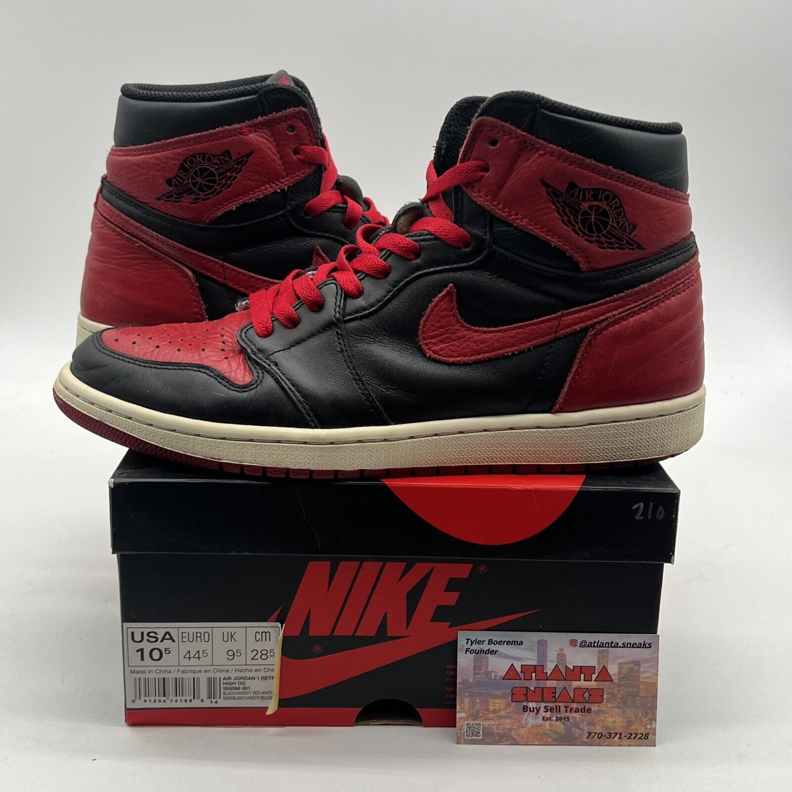 Size 10.5 - Jordan 1 Retro OG High Banned, Bred (555088-001)