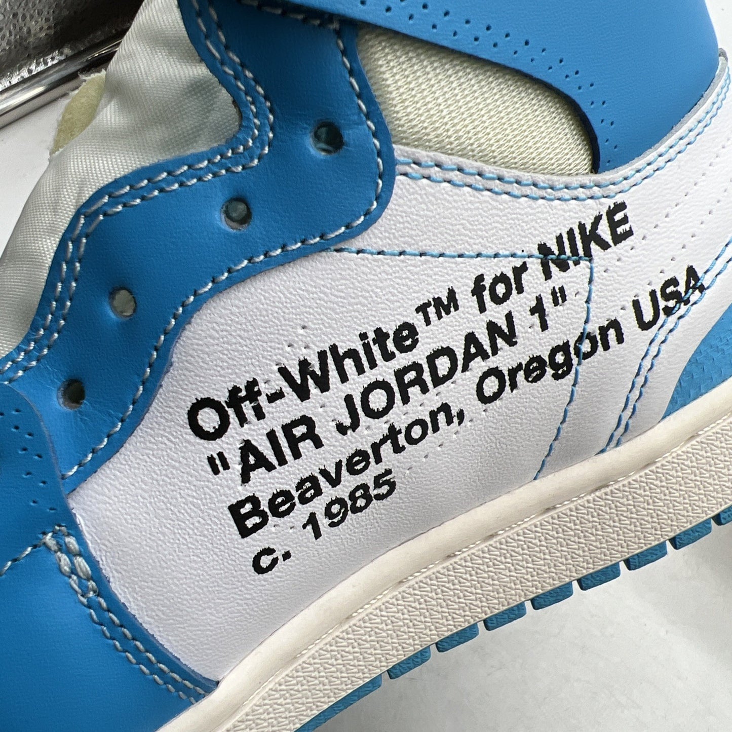 Size 8.5 - Air Jordan 1 Retro OG x Off-White High UNC (AQ0818-148)