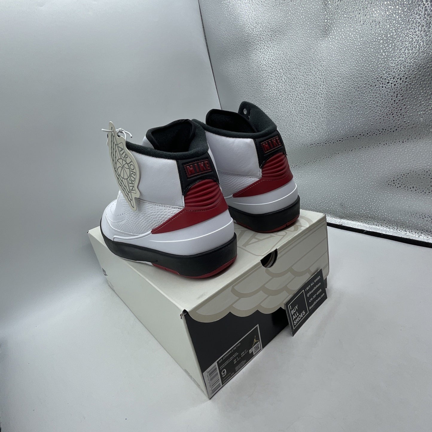 Size 9 - Air Jordan 2 Retro Mid Chicago (DX2454-106)