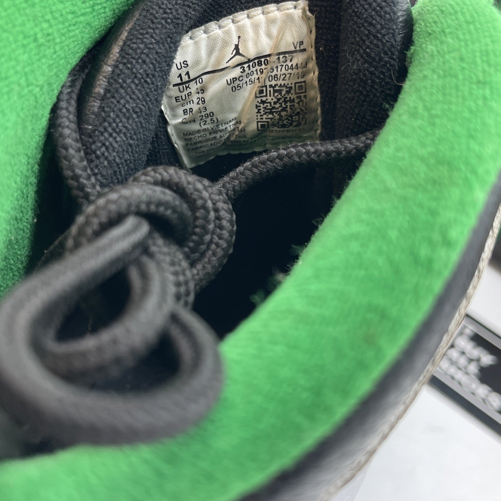 Size 11 - Air Jordan 10 Retro 2019 Seattle White Green Leather (310805-137)