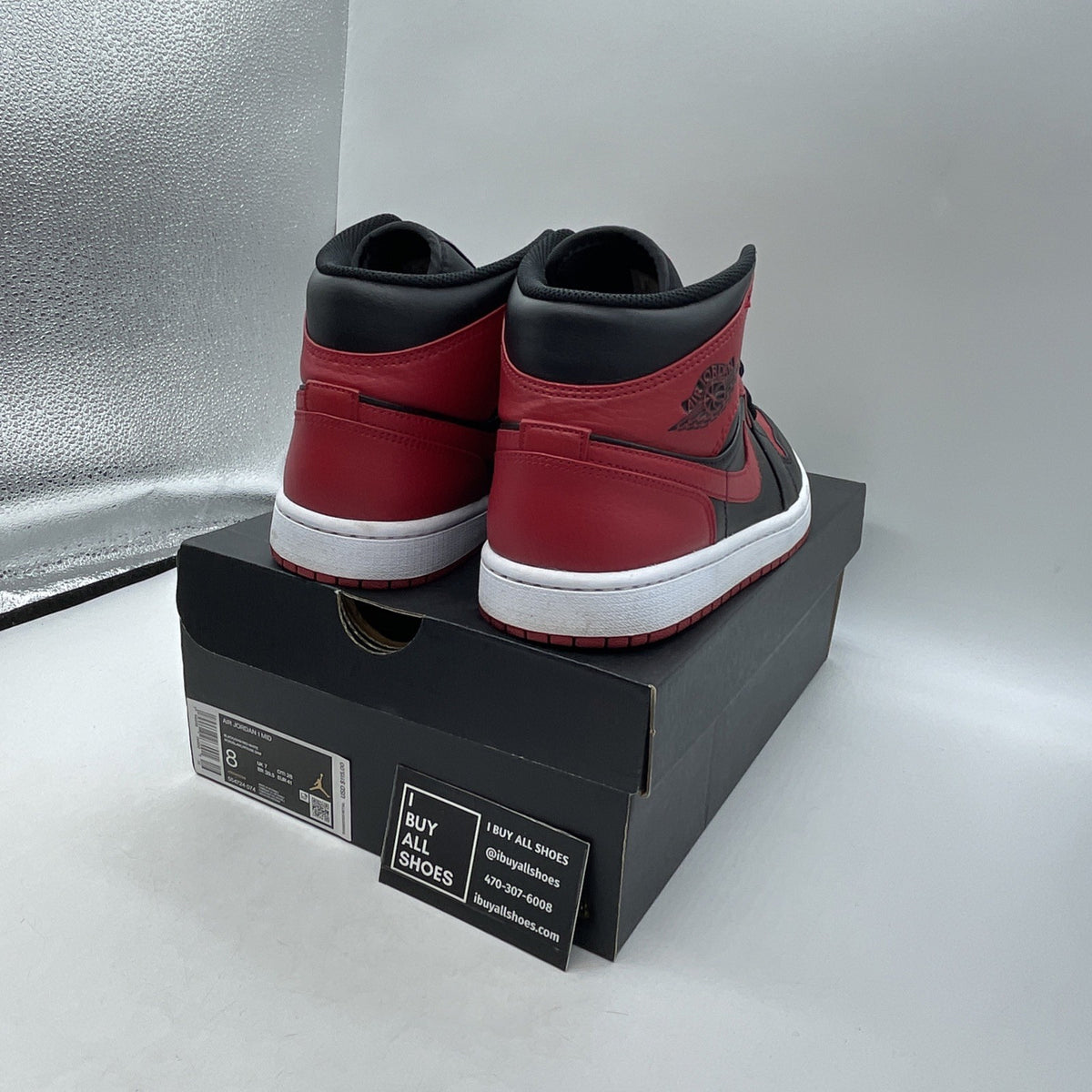 Size 8 - Air Jordan 1 Mid Banned 2020 (554724-074)