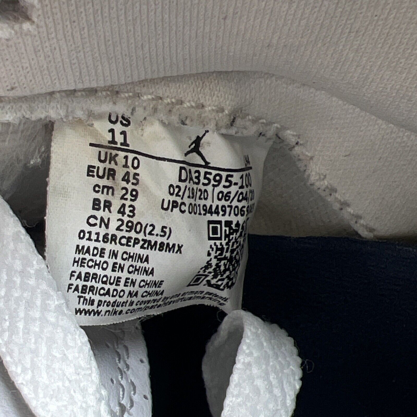 Size 11 - Air Jordan 3 Retro SP x Fragment Design Mid White (DA3595-100)