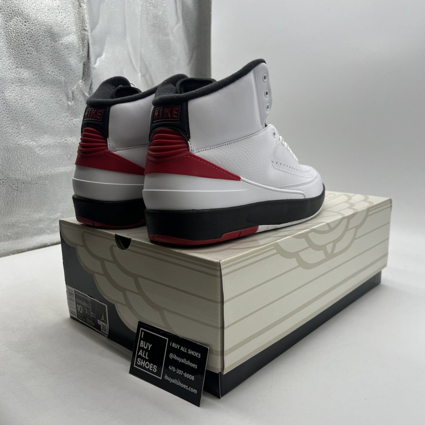 Size 10 - Air Jordan 2 Retro Mid Chicago (DX2454-106)