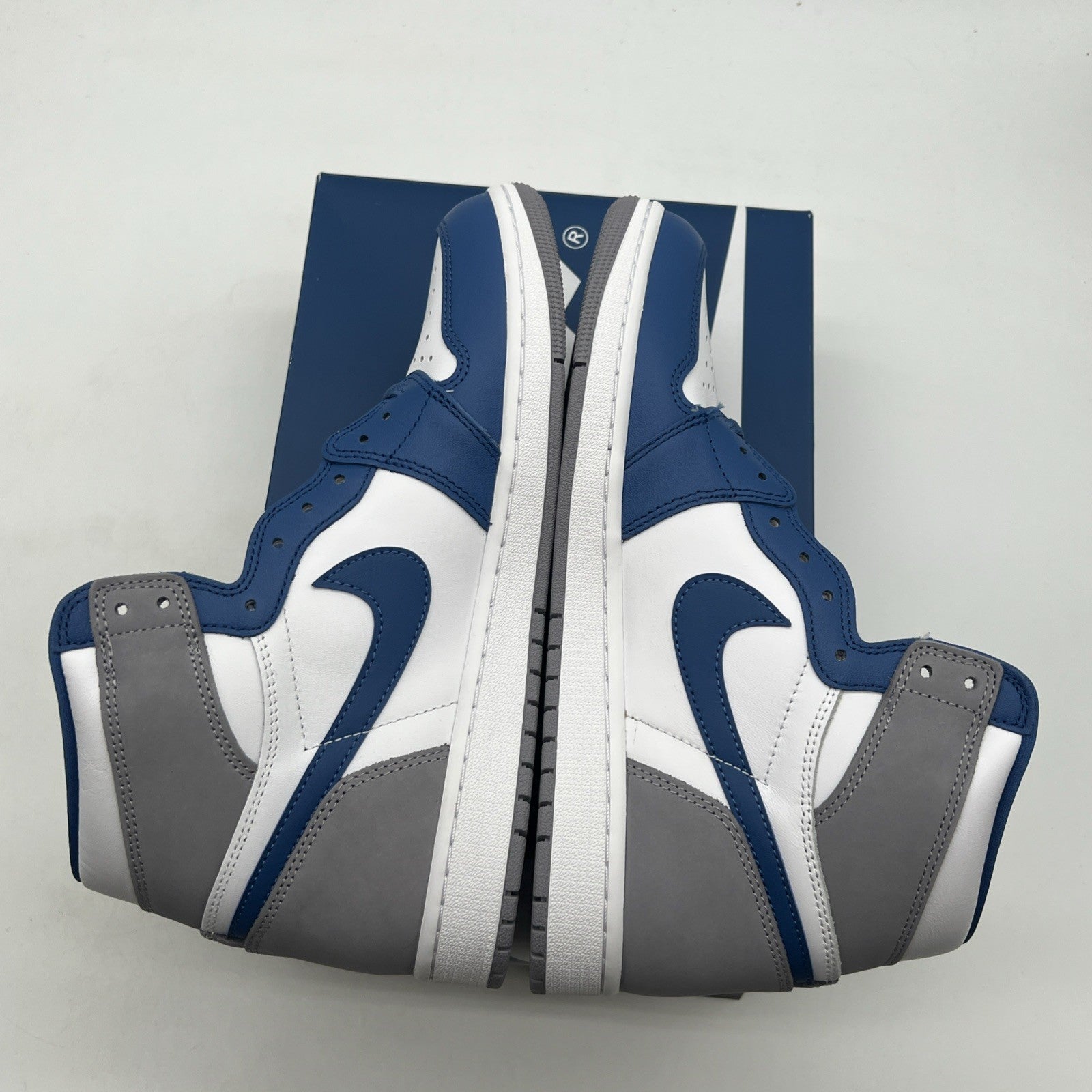 Size 10.5 - Air Jordan 1 Retro OG High True Blue (DZ5485-410)