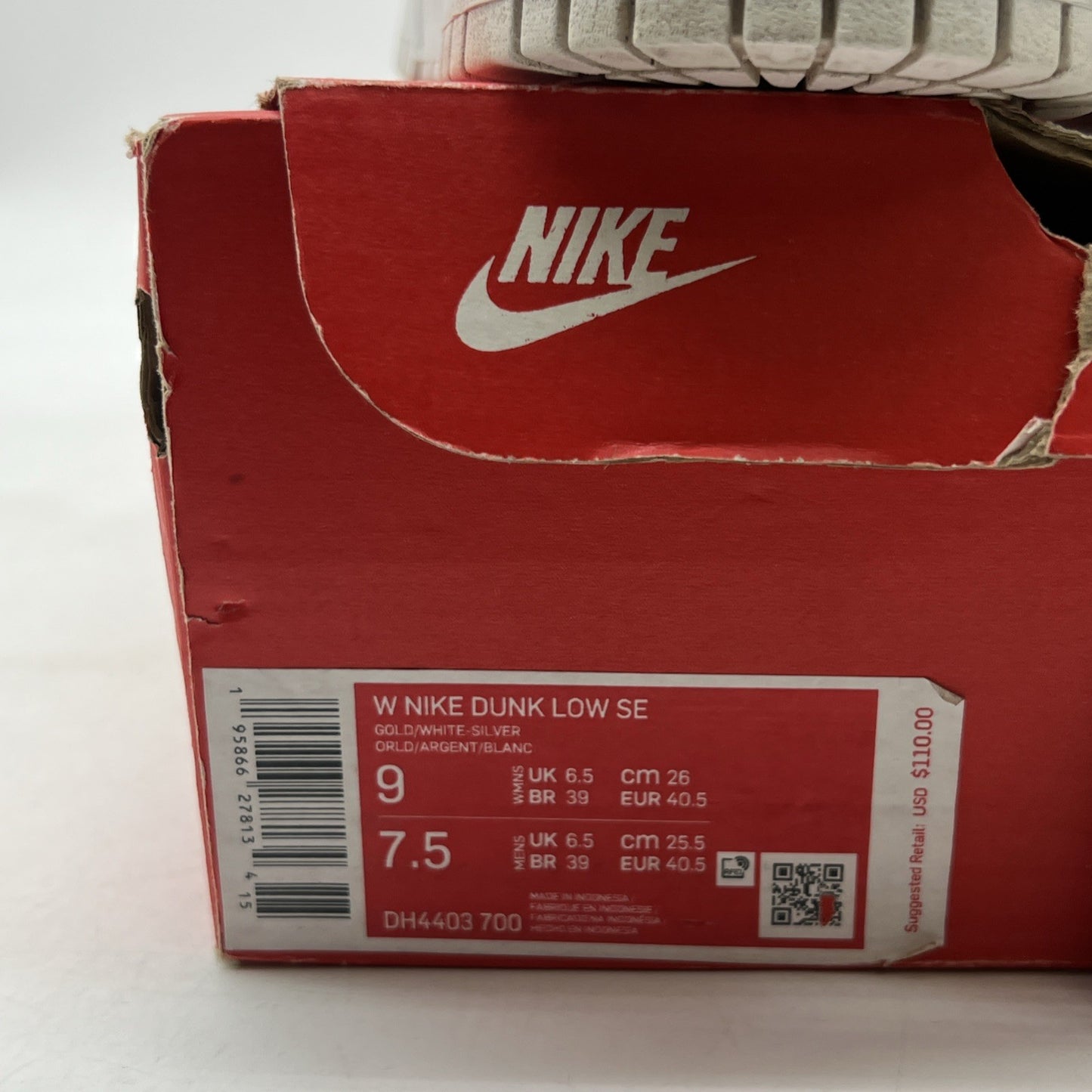 Size 9 - Nike Dunk SE Low Silver Gold Metallic W (DH4403-700)