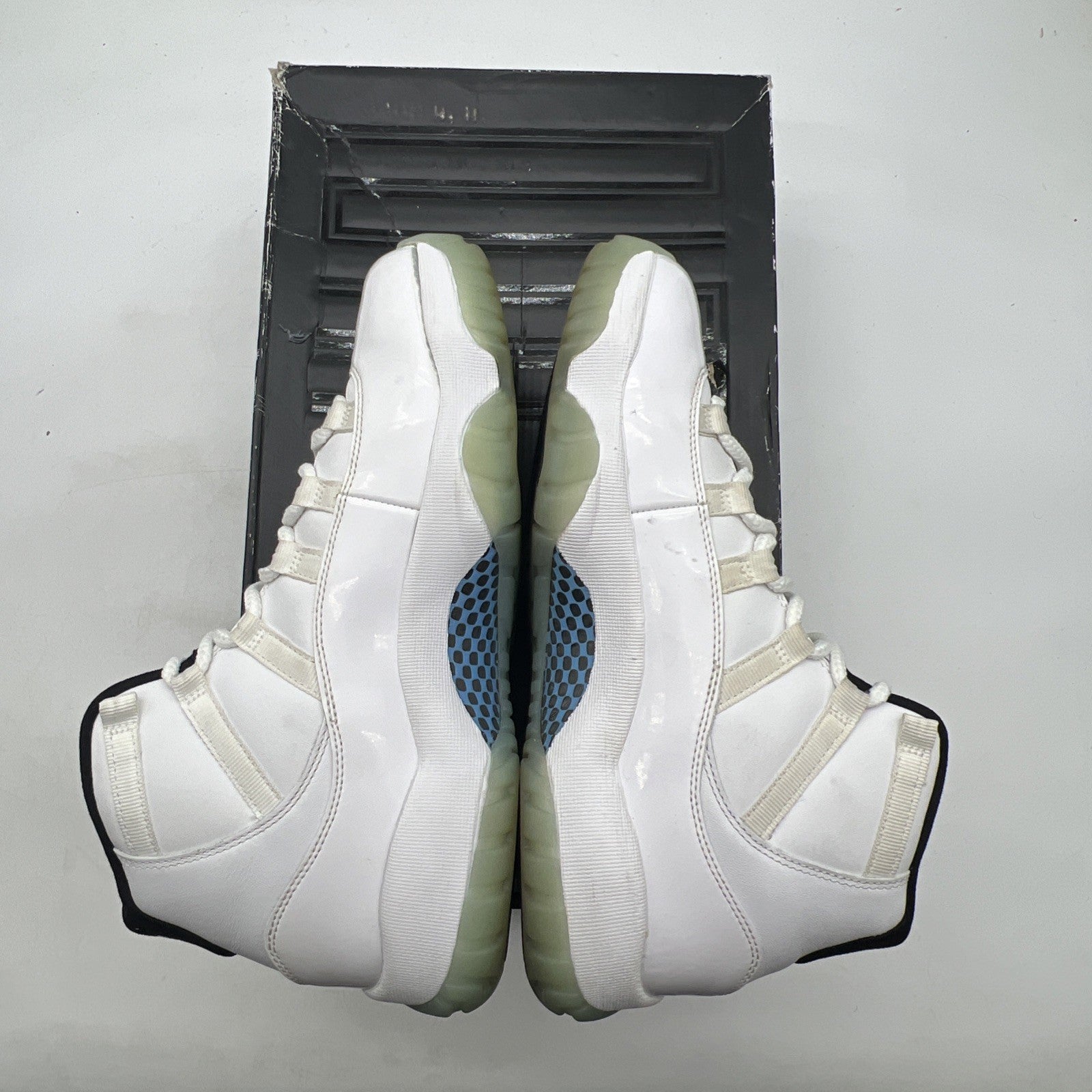 Size 9 - Air Jordan 11 Retro High Legend Blue (378037-117)
