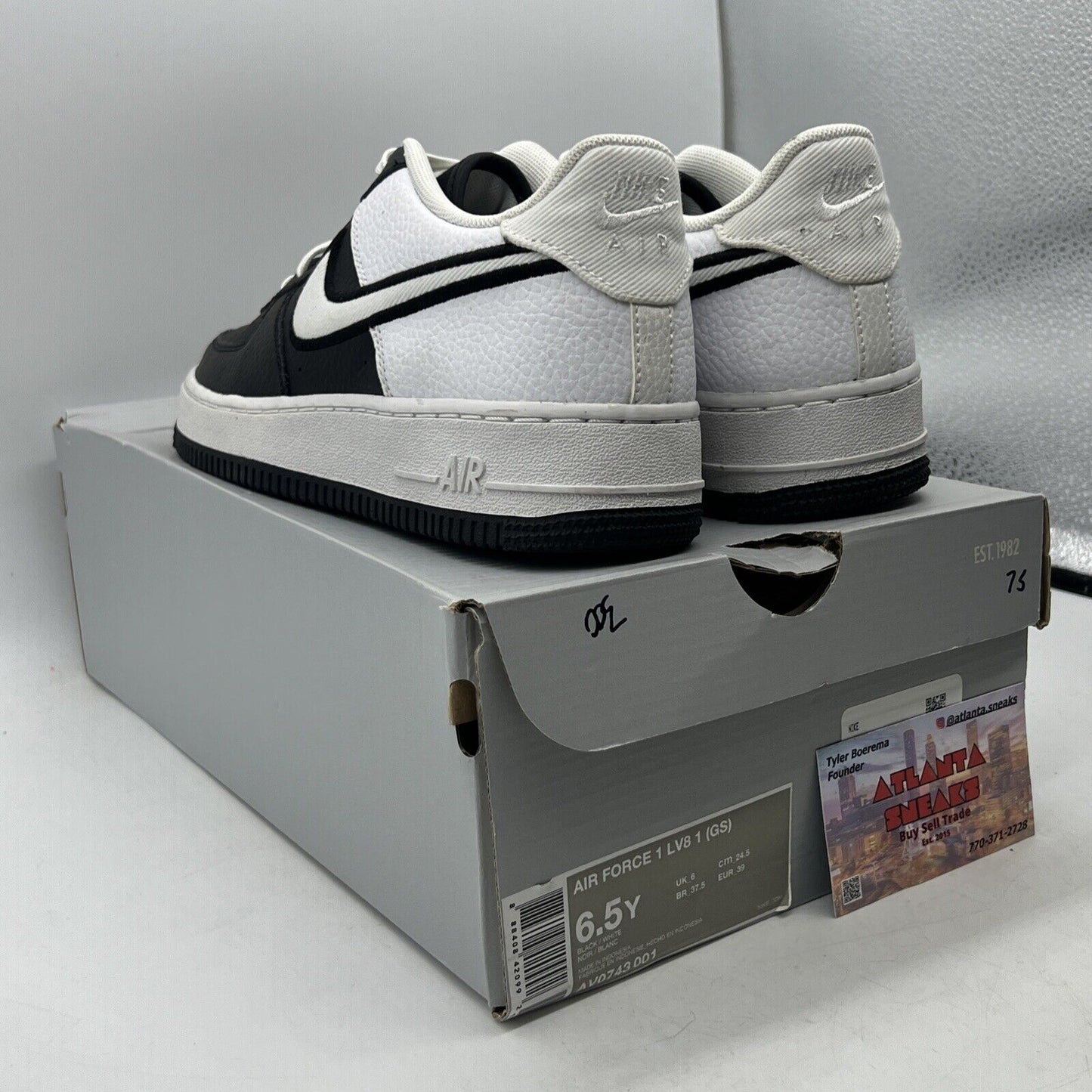 Size 6.5Y - Rare 2018 Nike Air Force Low White/Black - (AV0743-001)