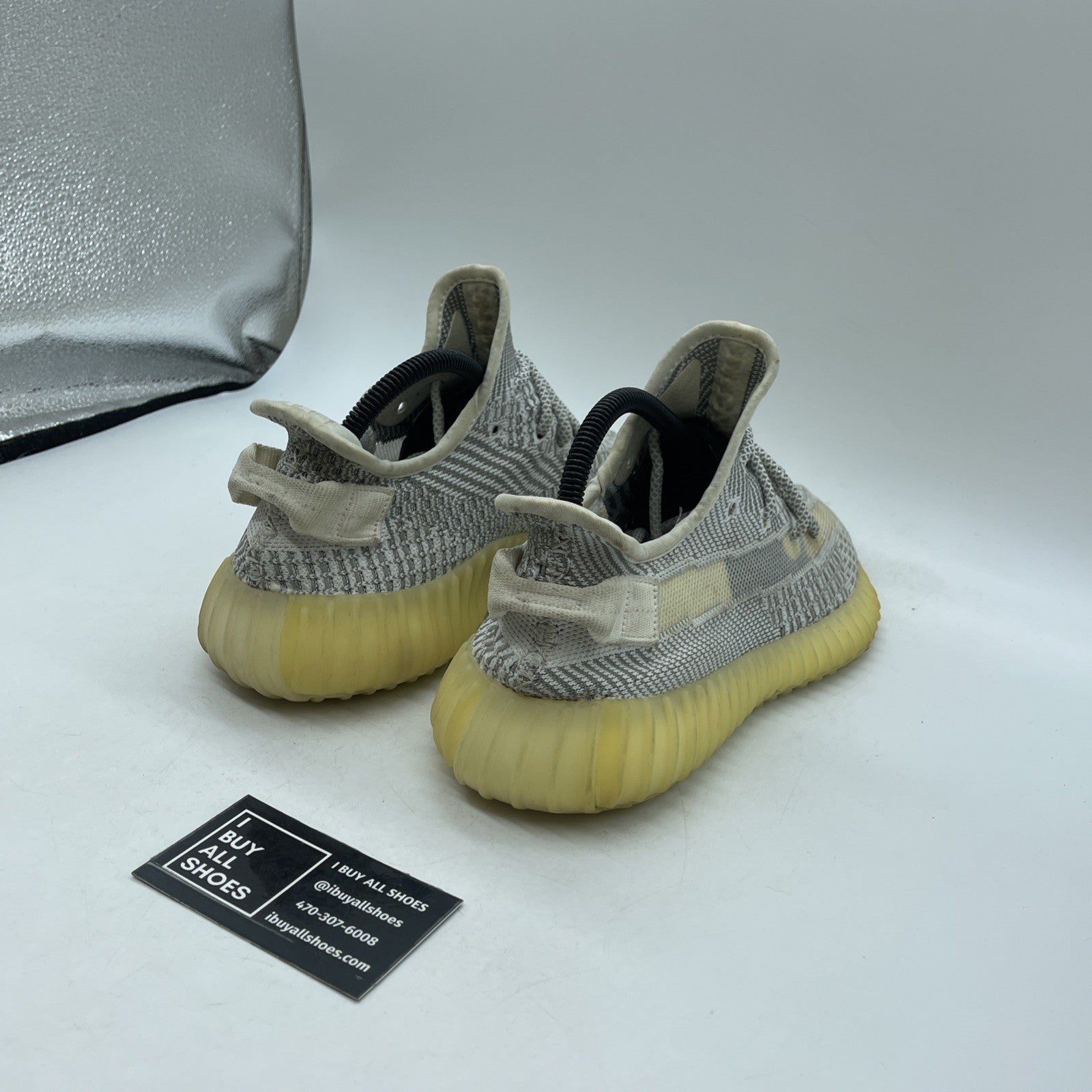 Size 8 - adidas Yeezy Boost 350 V2 2018 Low Static Non-Reflective (EF2905)