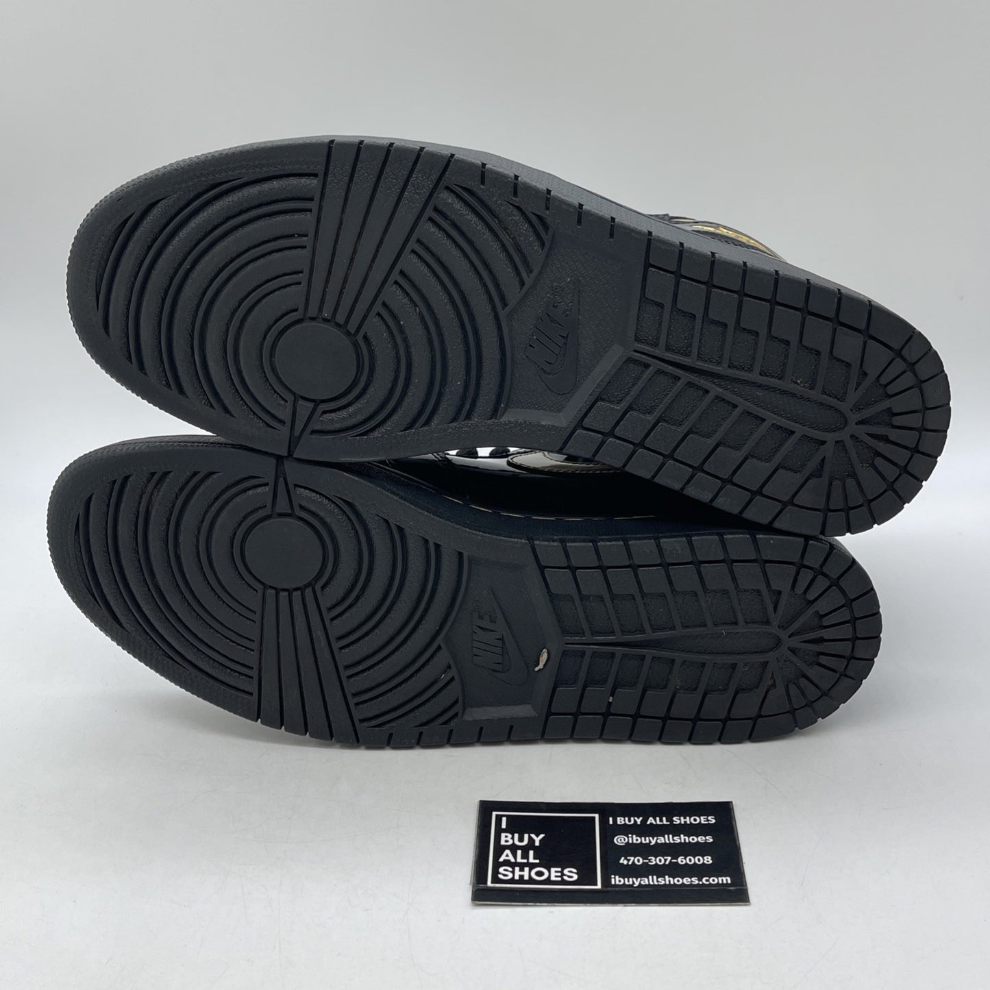 Size 11.5 - Jordan 1 Black Metallic Gold Leather (555088-032)