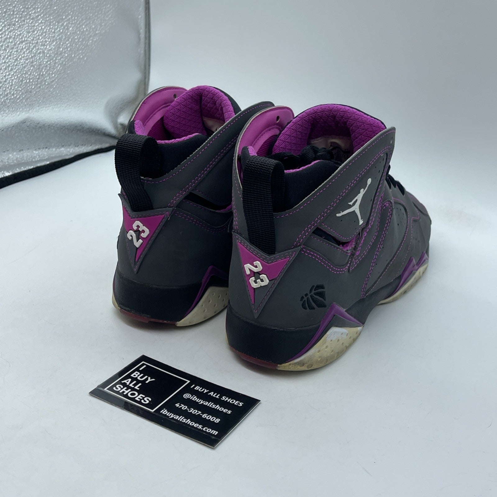 Size 8.5Y (GS) - Jordan 7 Retro 30th Mid Gray Purple Suede (705417-016)