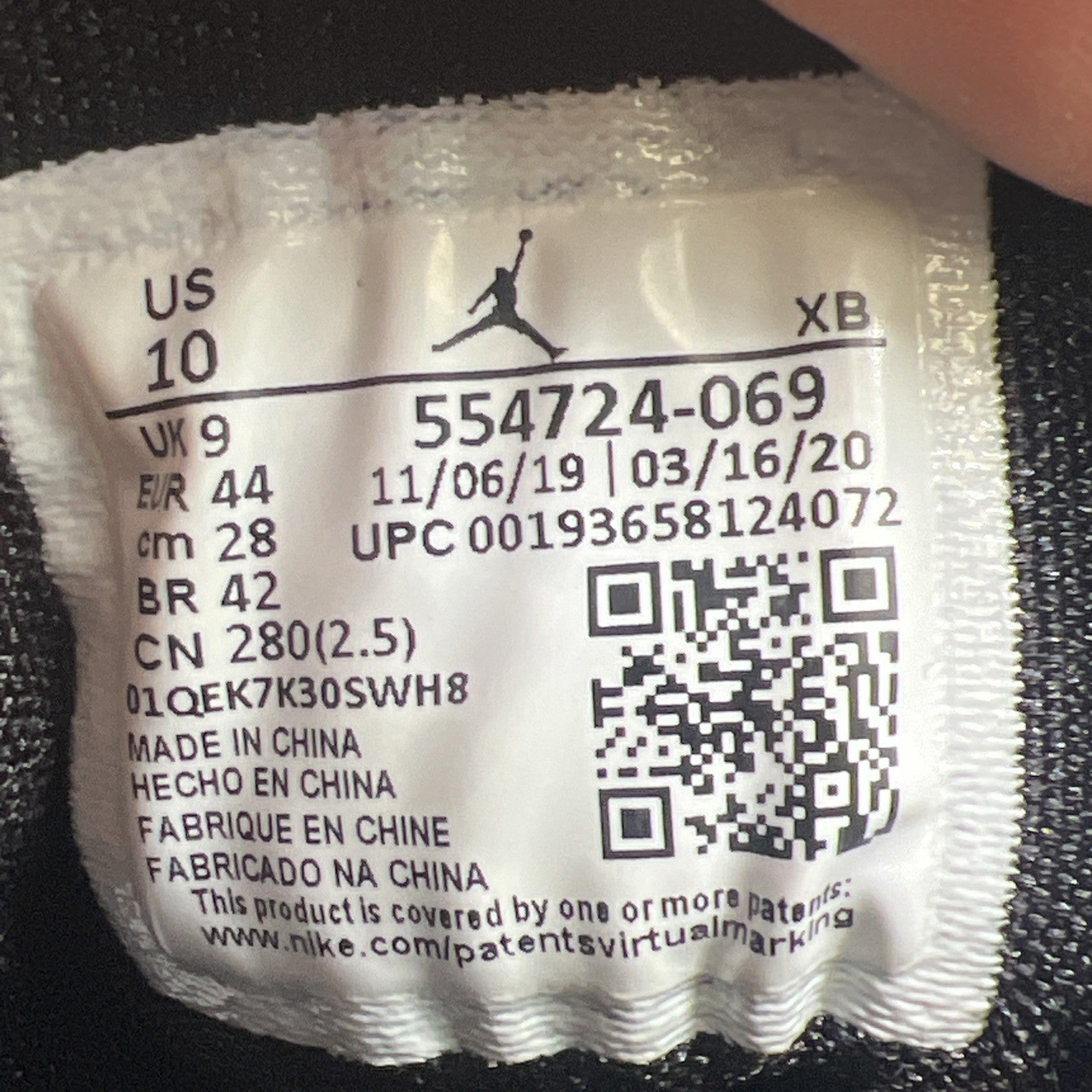 Size 10 - Air Jordan 1 Mid Chicago Black Toe 2020 (554724-069)