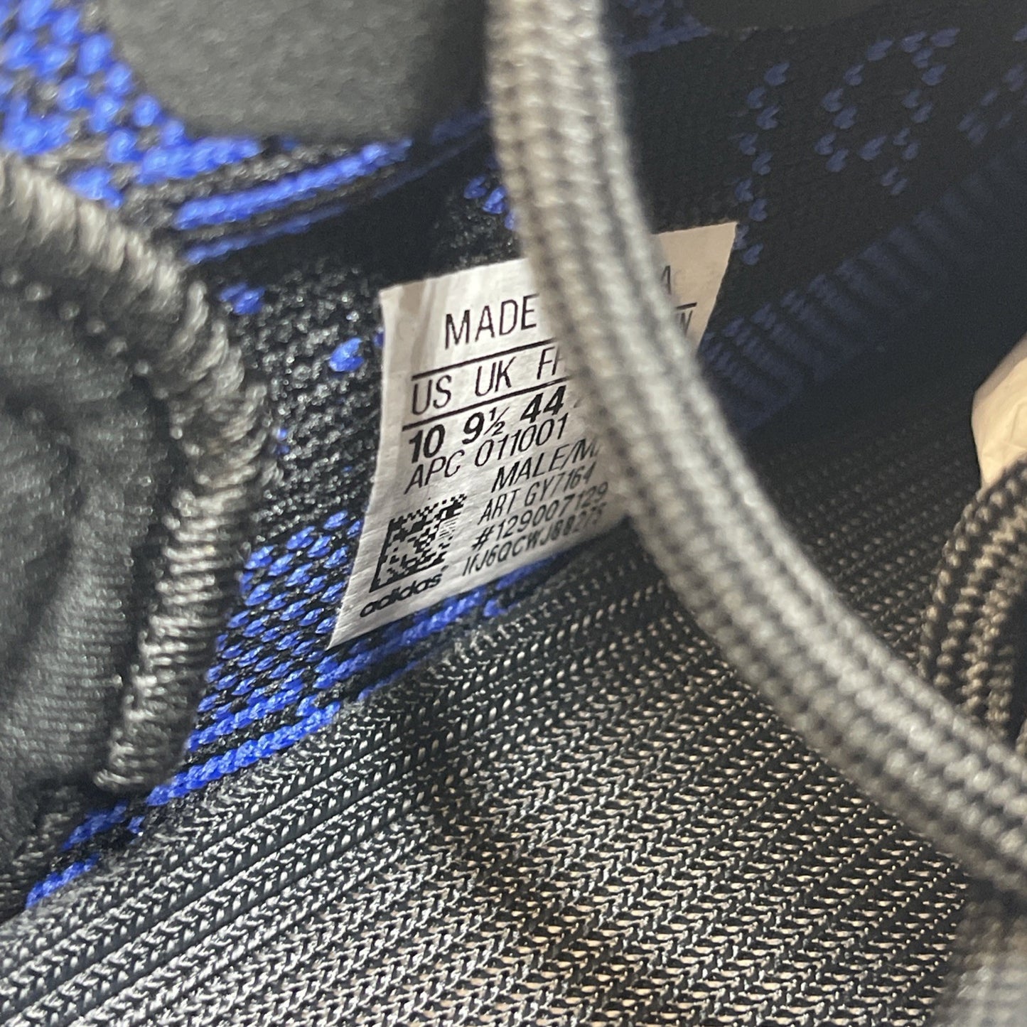 Size 10 - adidas Yeezy Boost 350 V2 Low Dazzling Blue Black Suede (GY7164)