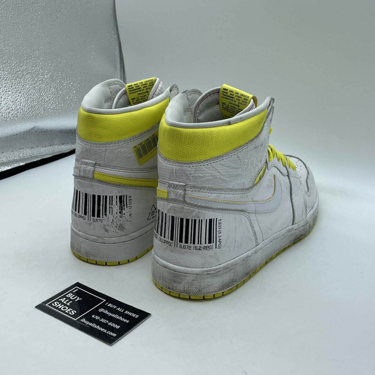 Size 12 - Air Jordan 1 Retro OG High First Class Flight Yellow (555088-170)