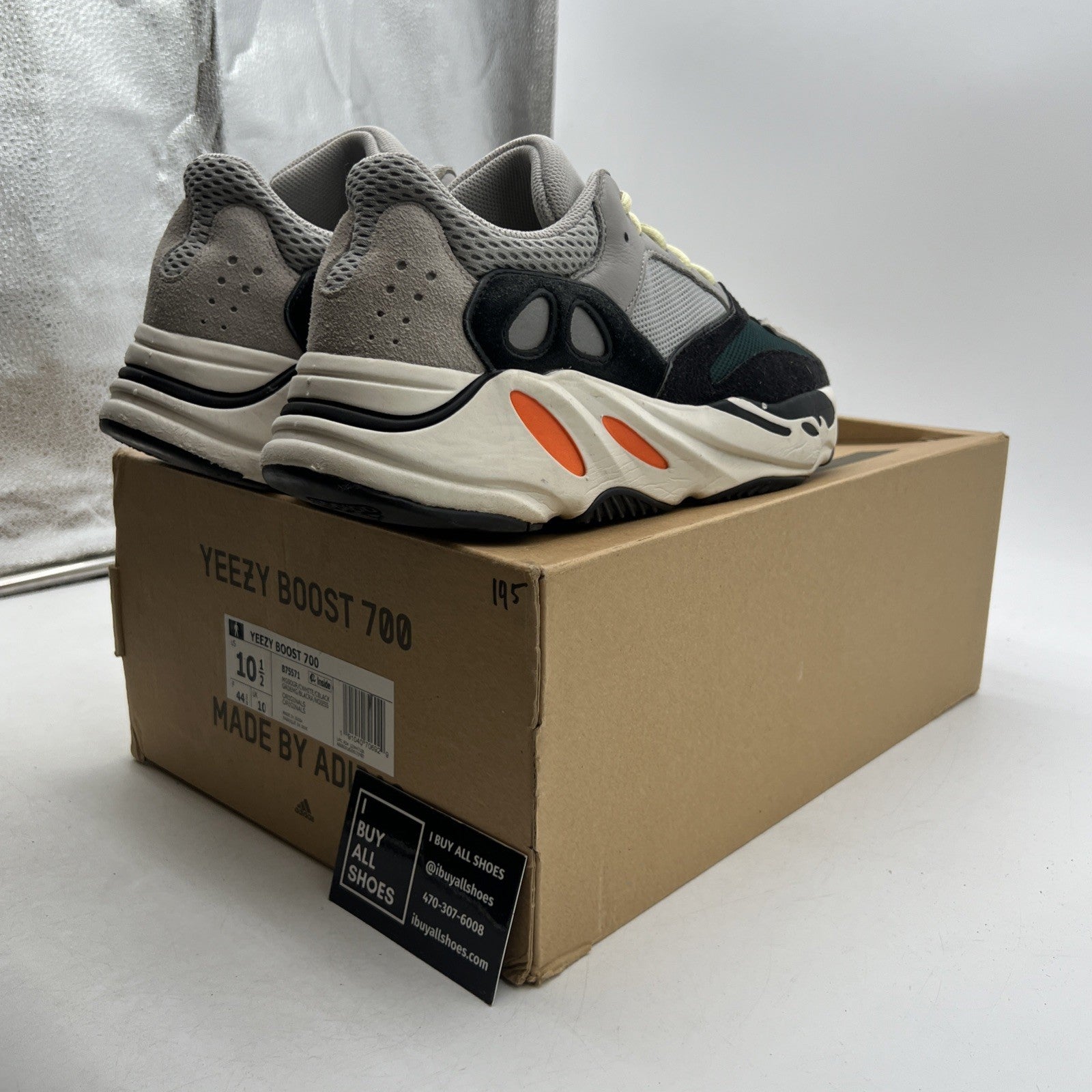 Size 10.5 - adidas Yeezy Boost 700 Low Wave Runner (B75571)