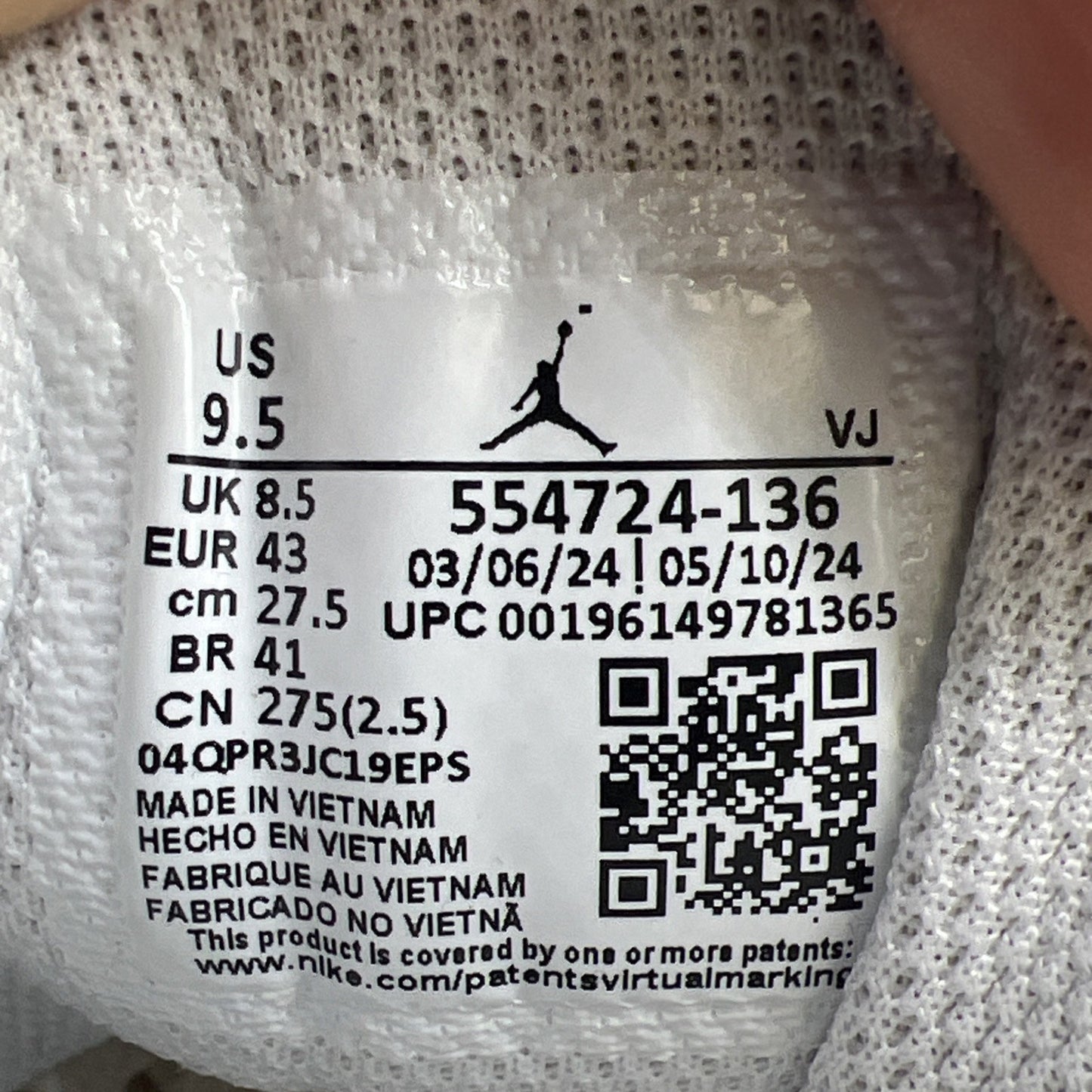 Size 9.5 - Air Jordan 1 Mid Triple White (554724-136)