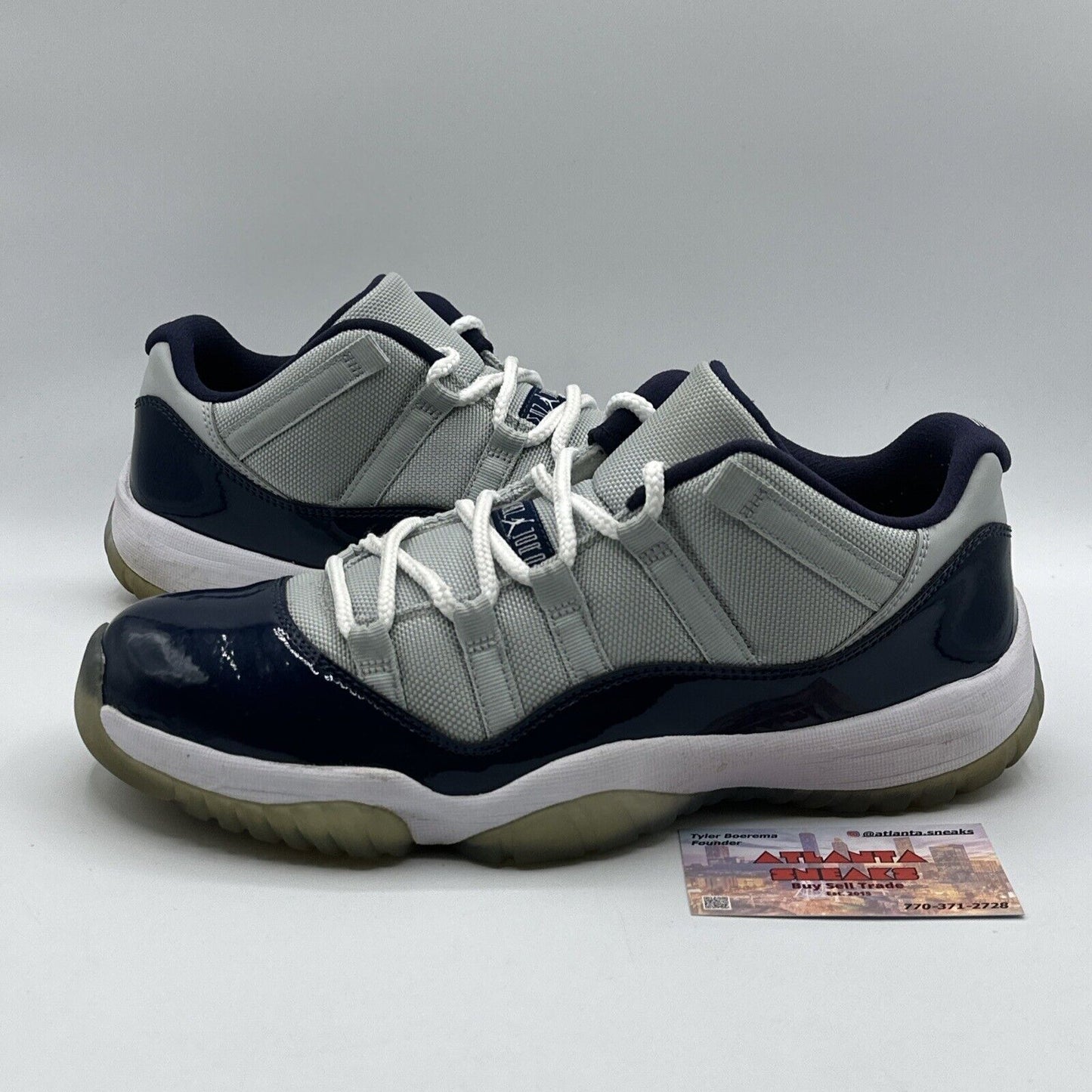 Size 9.5 - Jordan 11 Retro Low Georgetown 2015 Navy Grey White Patent Leather