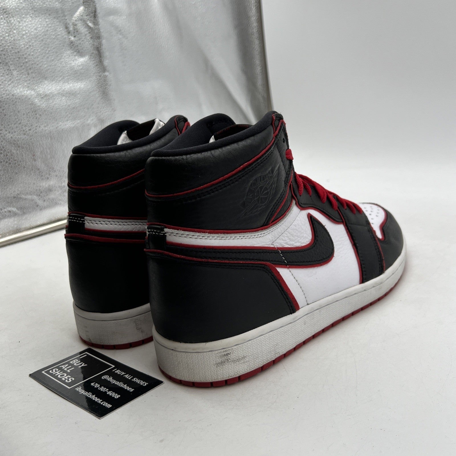 Size 12 - Air Jordan 1 Retro High OG Bloodline 2019 (555088-062)