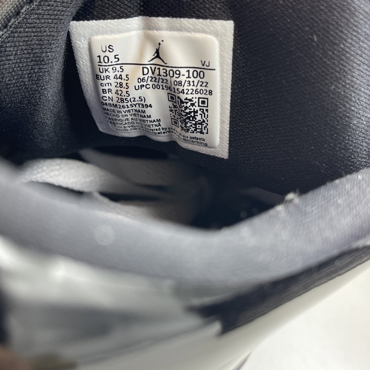 Size 10.5 - Jordan 1 Low SE Concord Black White Leather (DV1309-100)