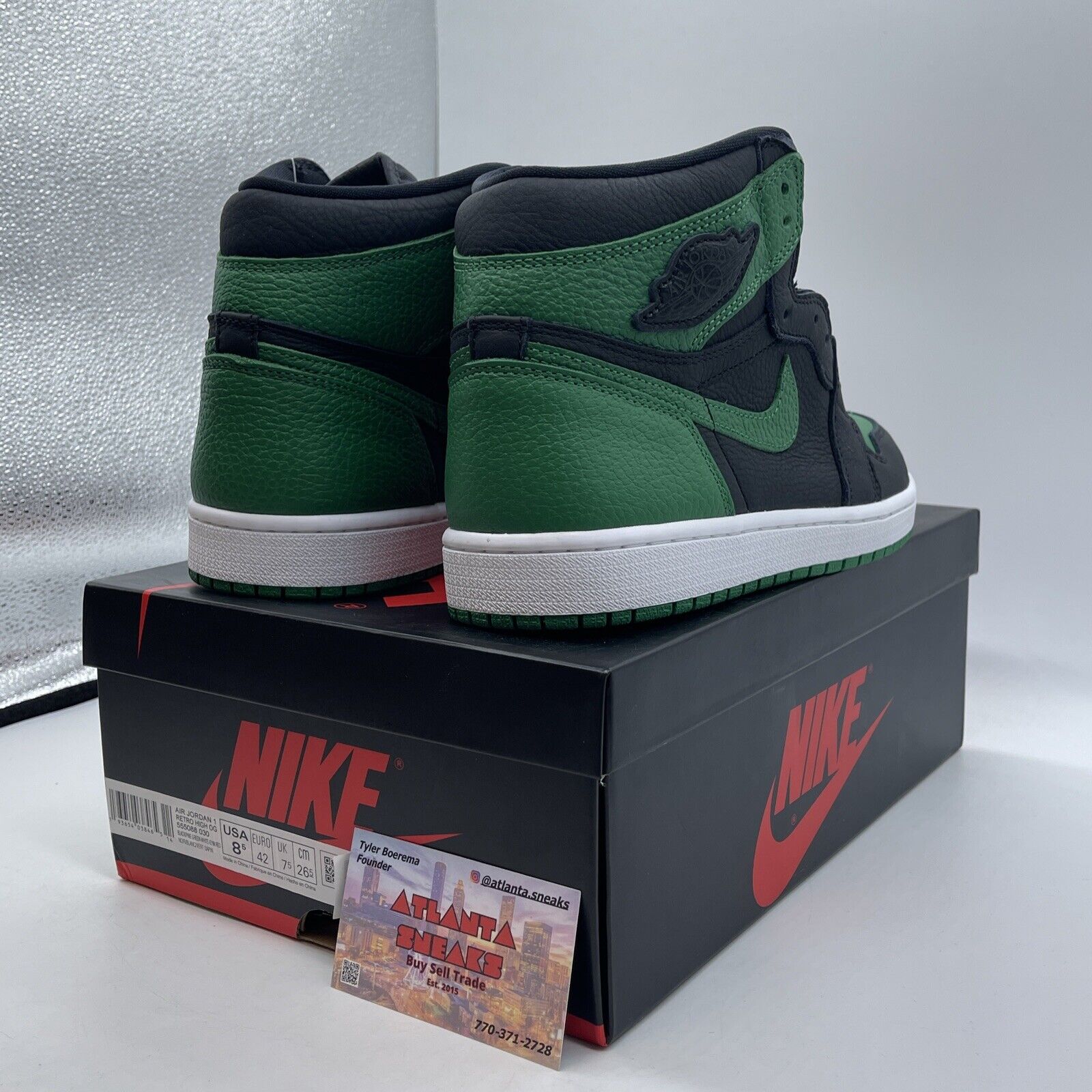 Size 8.5 - Jordan 1 Retro OG High Pine Green 2.0 White Black (555088-030)