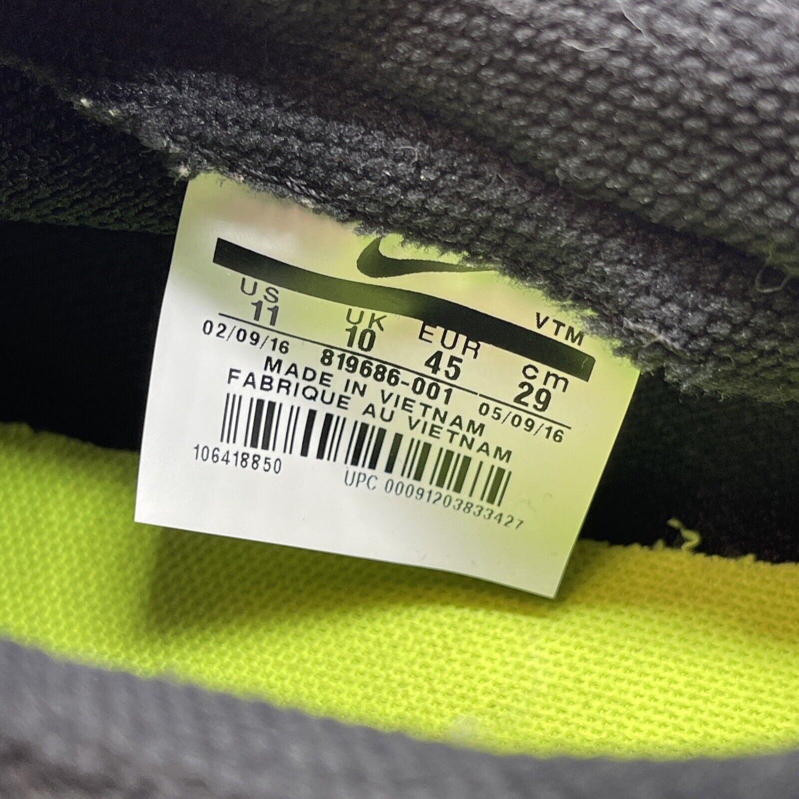 Size 11 - Nike Sock Dart Triple Black (819686-001)