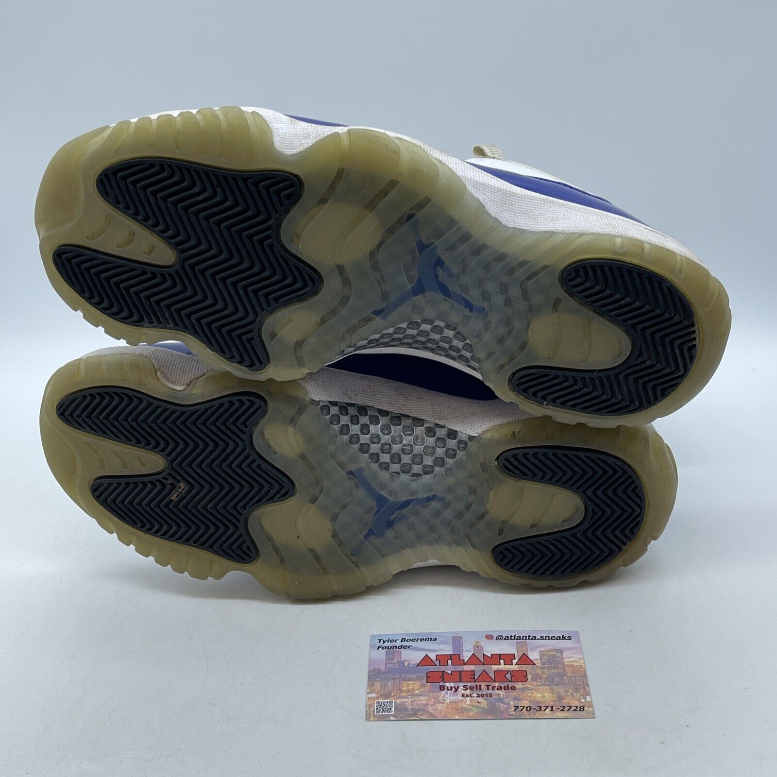Size 9.5W - Nike Air Jordan 11 Retro Low White Concord Suede (AH7860-100)