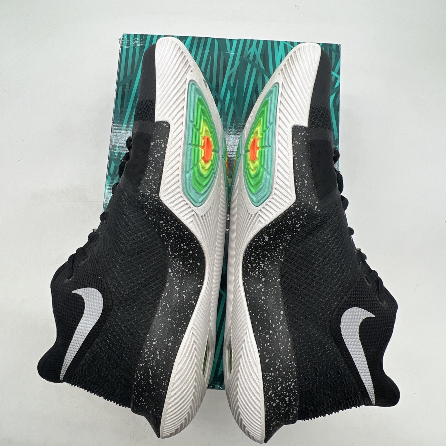 Size 11.5 - Nike Kyrie 3 Black Ice (852395-018)