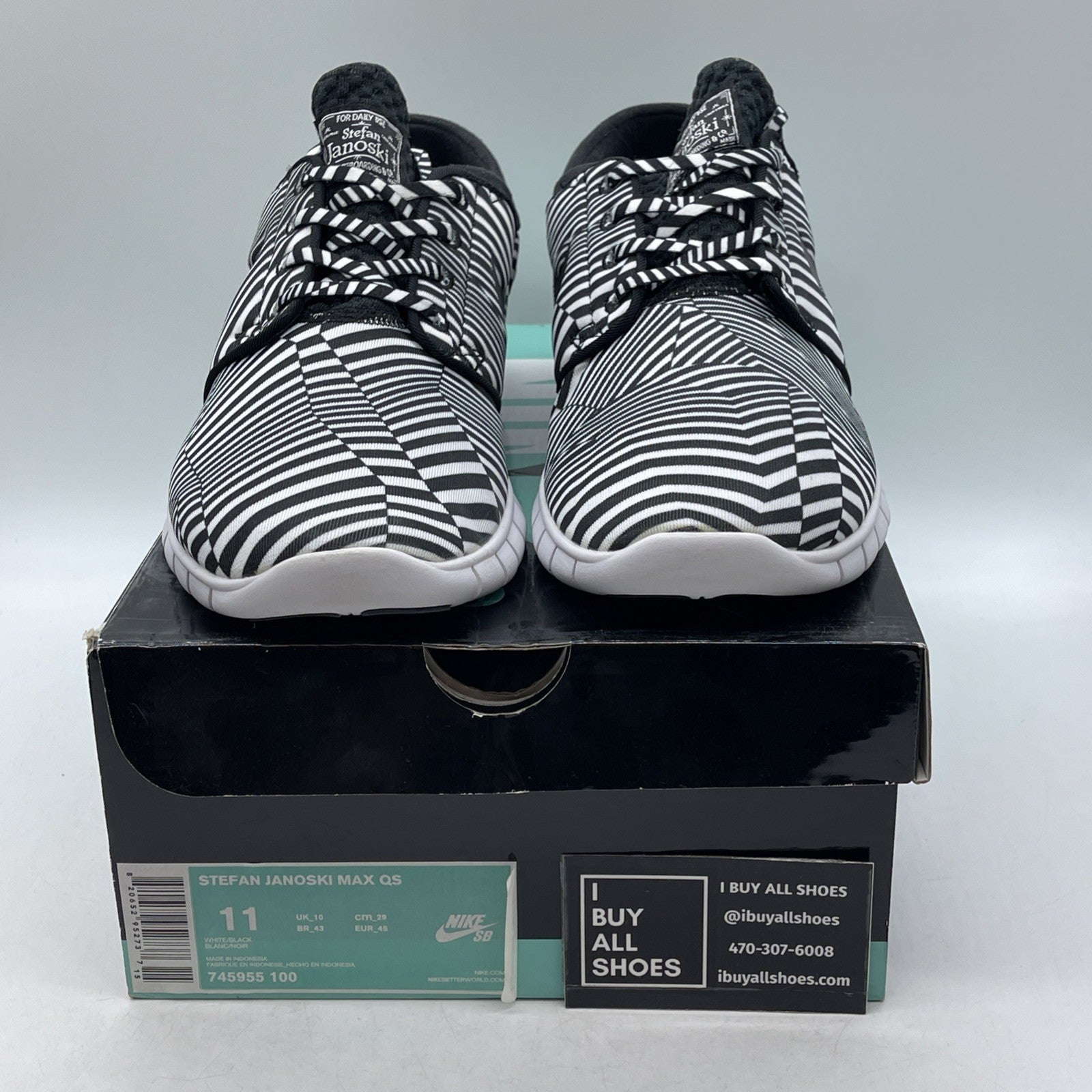 Size 11 - Nike SB Stefan Janoski Max Black (745955-100)