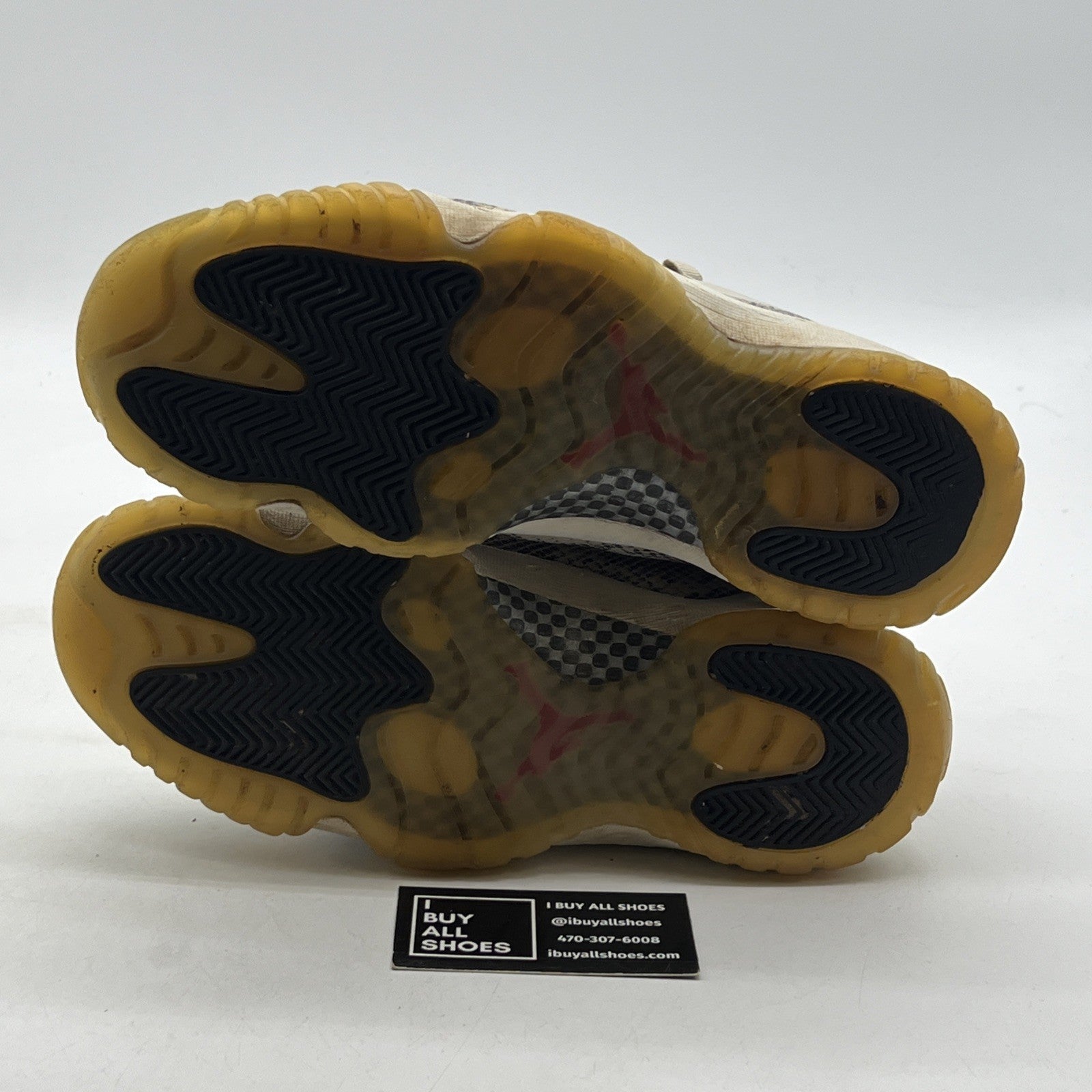 Size 8 - Air Jordan 11 Retro Low Light Bone Snakeskin (CD6864-002)