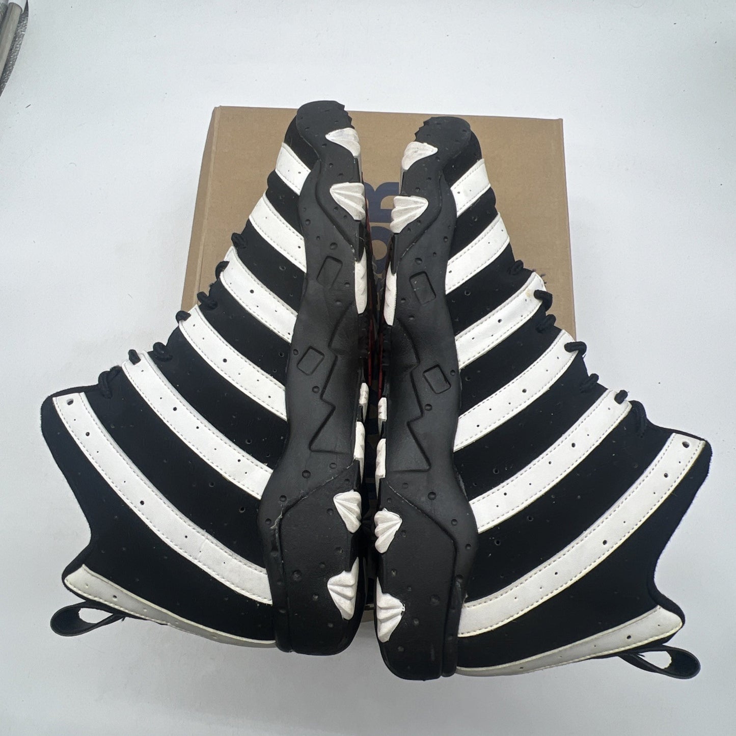 Size 11.5 - Reebok Big Hurt Frank Thomas (V55133)