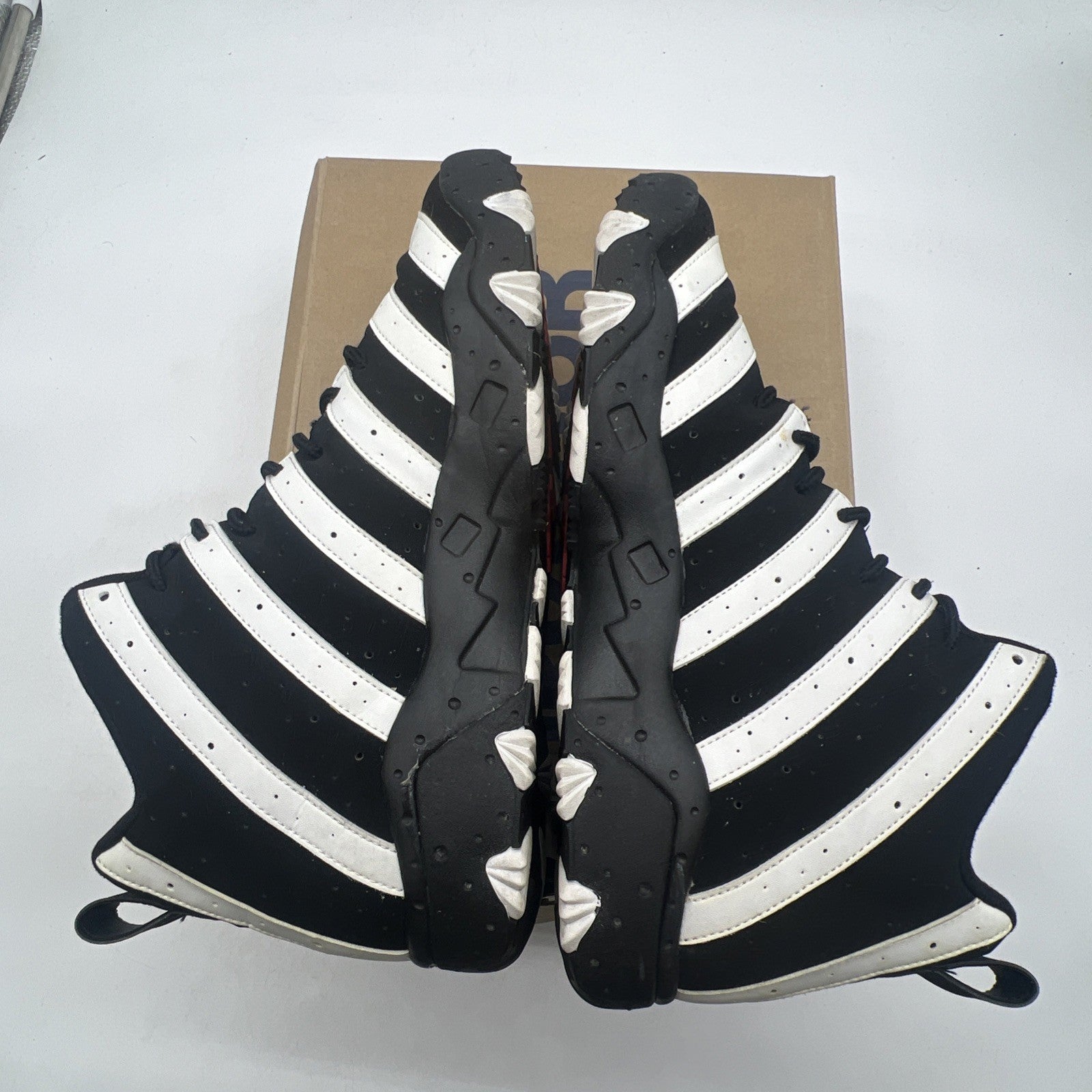 Size 11.5 - Reebok Big Hurt Frank Thomas (V55133)