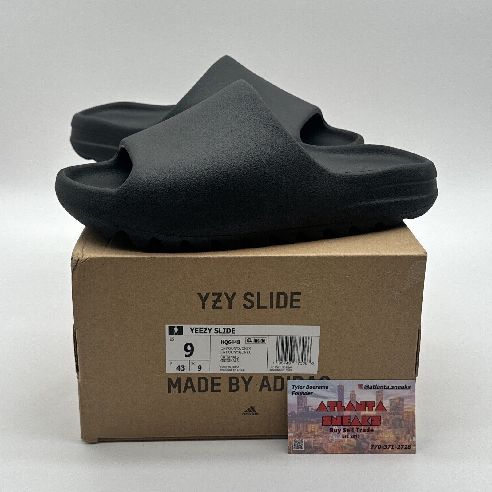 Size 9 - adidas Yeezy Slide Onyx 2022 Black Foamy Kanye Comfy Boys Winter Vibe