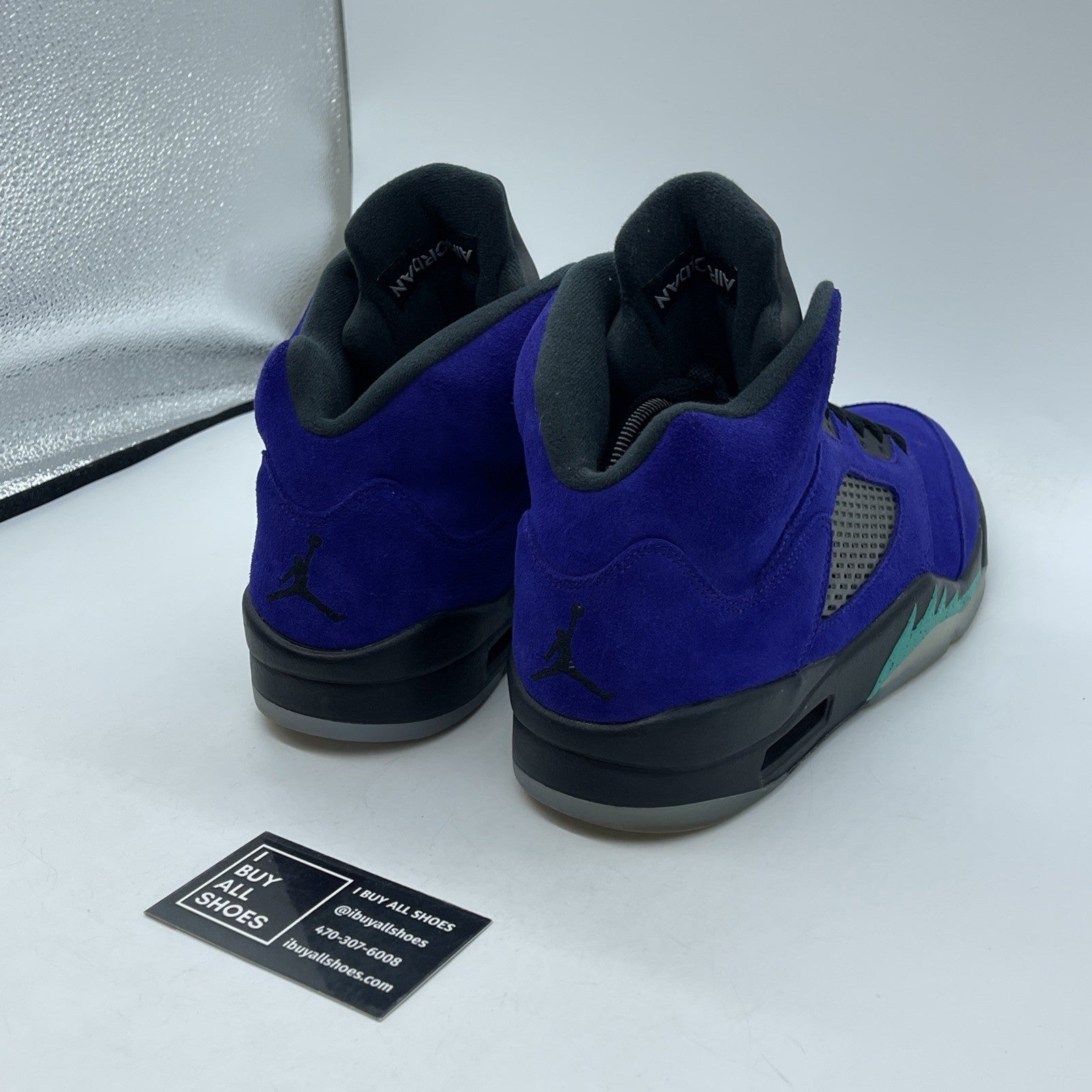 Size 9.5 - Jordan 5 Retro Alternate Grape 2020