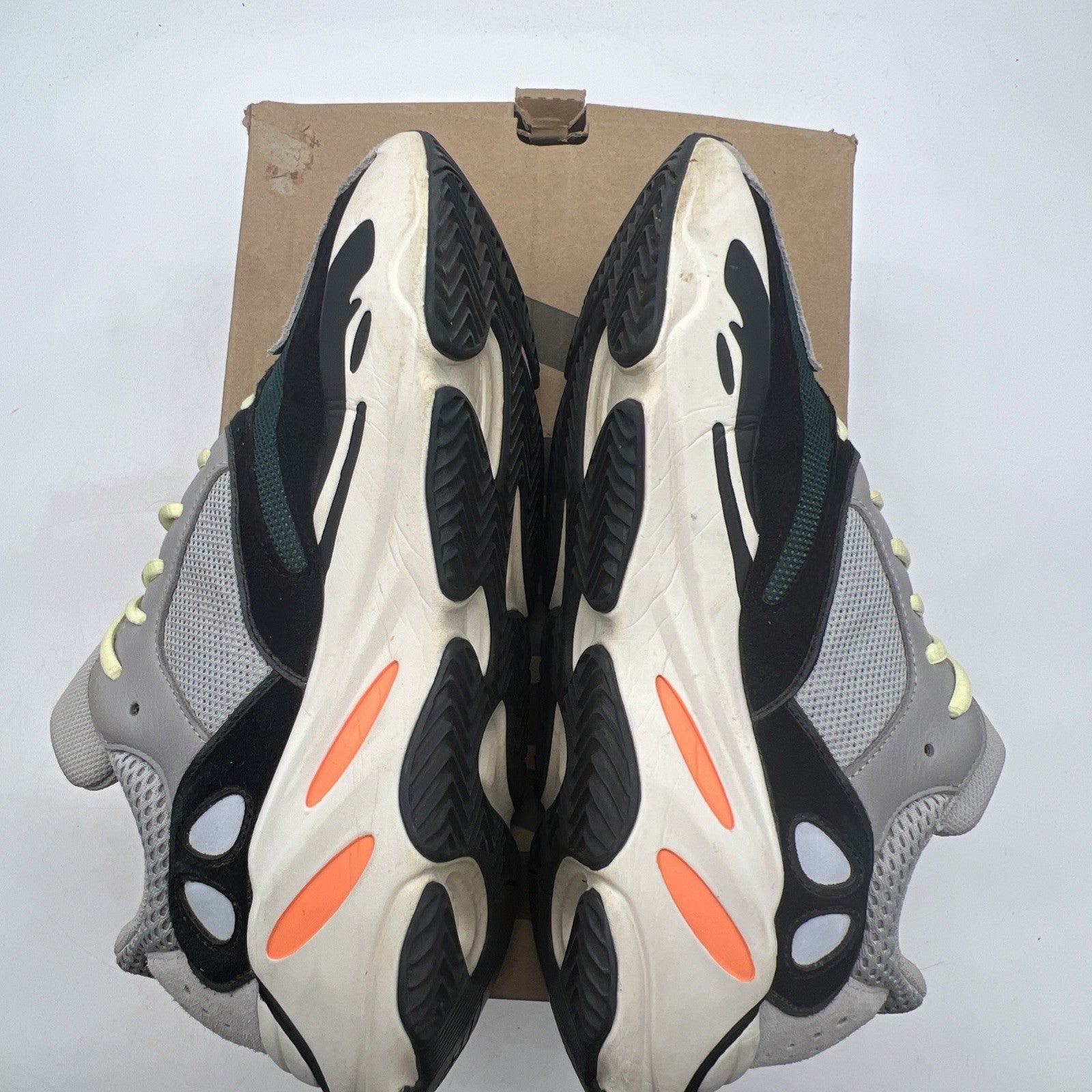 Size 10 - adidas Yeezy Boost 700 Low Wave Runner (B75571)