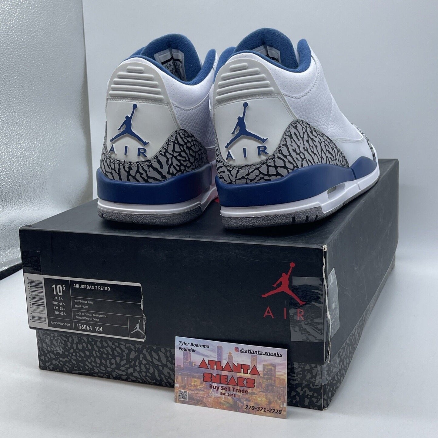 Size 10.5 - Air Jordan 3 Retro 2011 True Blue White Leather Suede (136064-104)