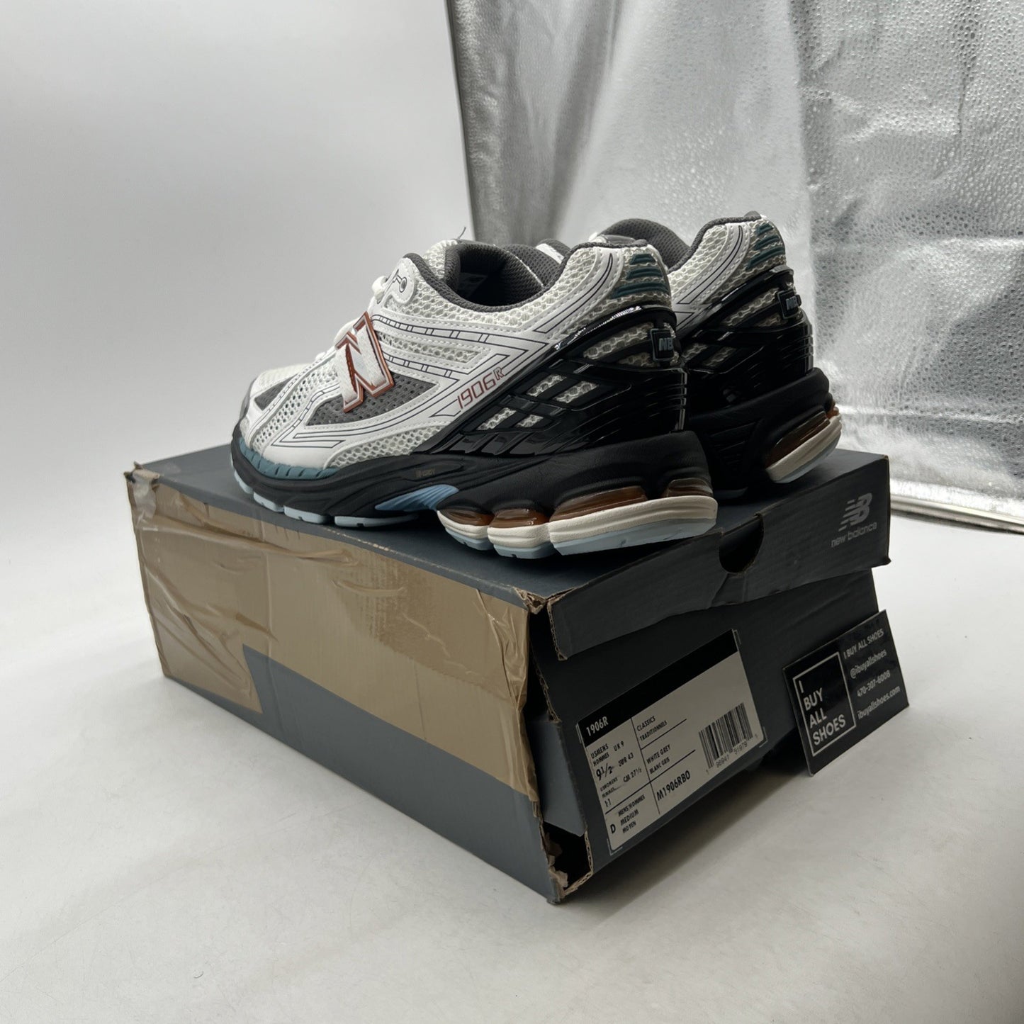 Size 9 - New Balance 1906R White Bright Sky (M1906RBO)