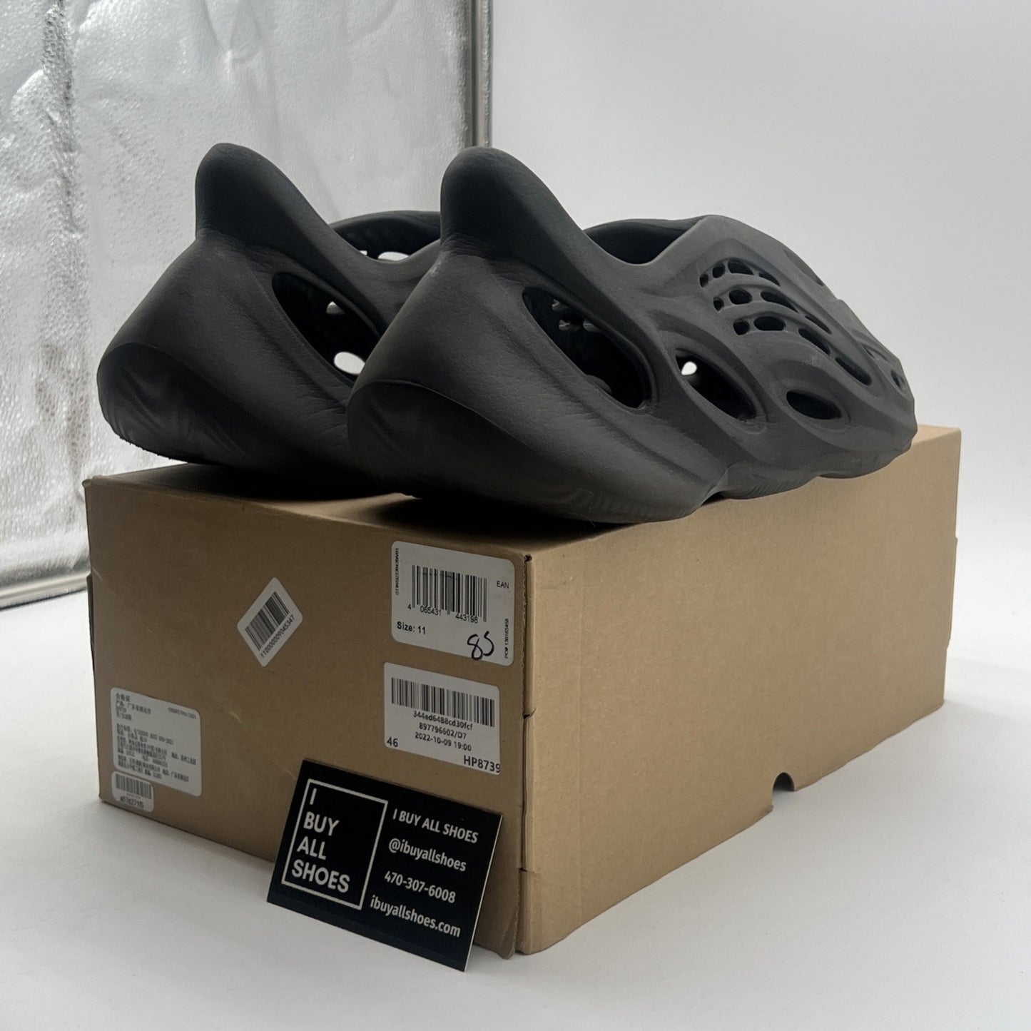 Size 11 - Adidas Foam RNNR Onyx (HP8739)