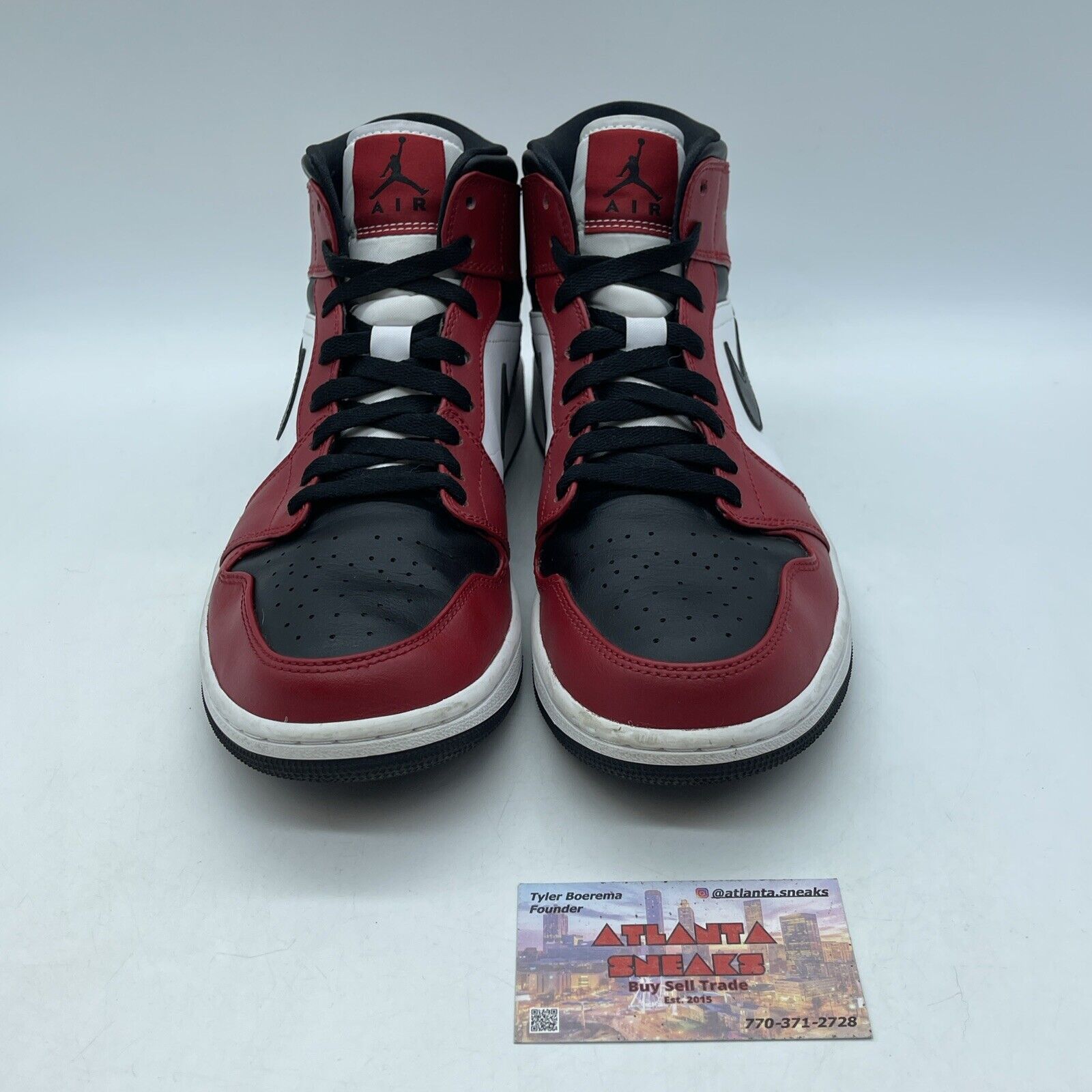 Size 9.5 - Jordan 1 Mid Chicago Black Toe Red White Leather (554724-069)