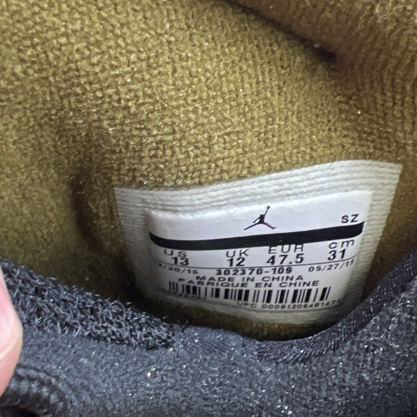 Size 13 - Air Jordan 9 Retro Statue (302370-109)