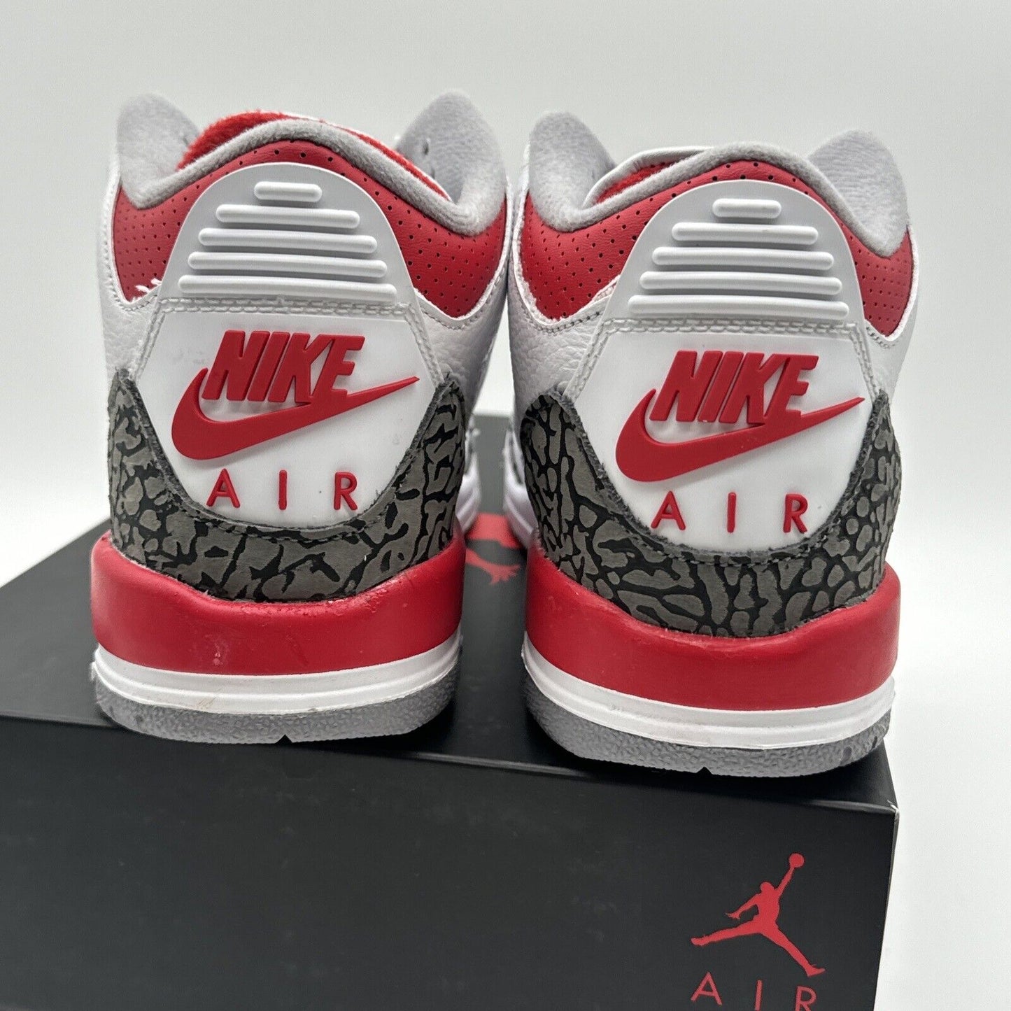 Air Jordan 3 GS 'Fire Red' 2022 DM0967-160 size 5 Youth / 6.5 Women