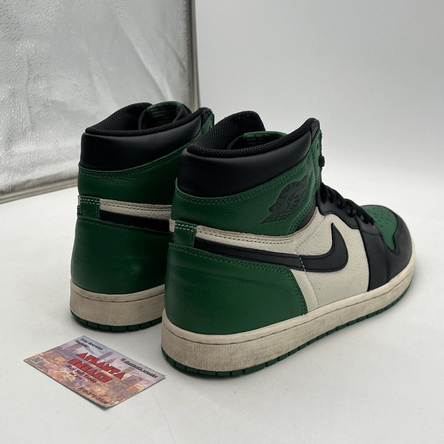 Size 11 - Jordan 1 Retro High OG Pine Green 2018 Black White Leather 555088-302