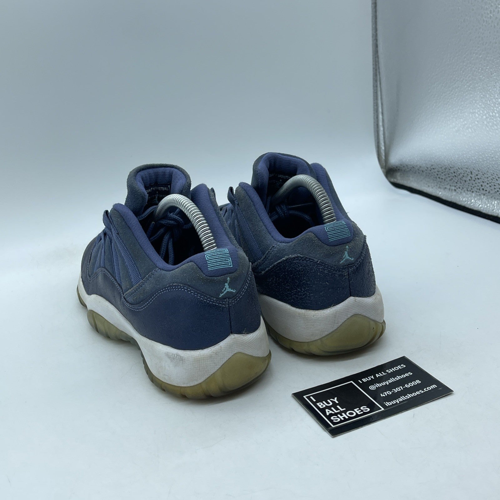 Size 6.5Y (GS) - Jordan 11 Retro Mid Blue Moon Suede (580521-408)