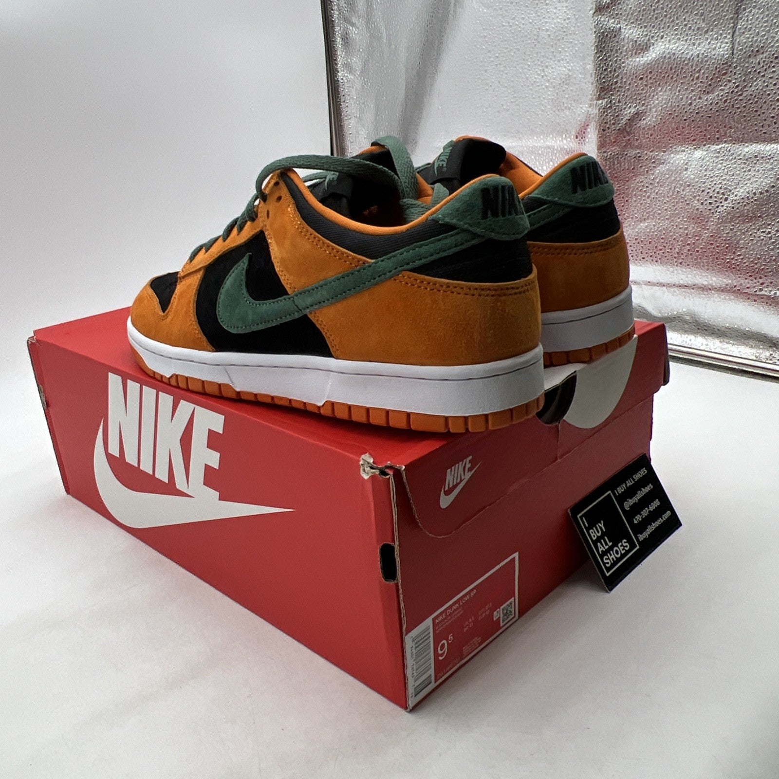 Size 9.5 - Nike Dunk SP Retro 2020 Low Ceramic (DA1469-001)