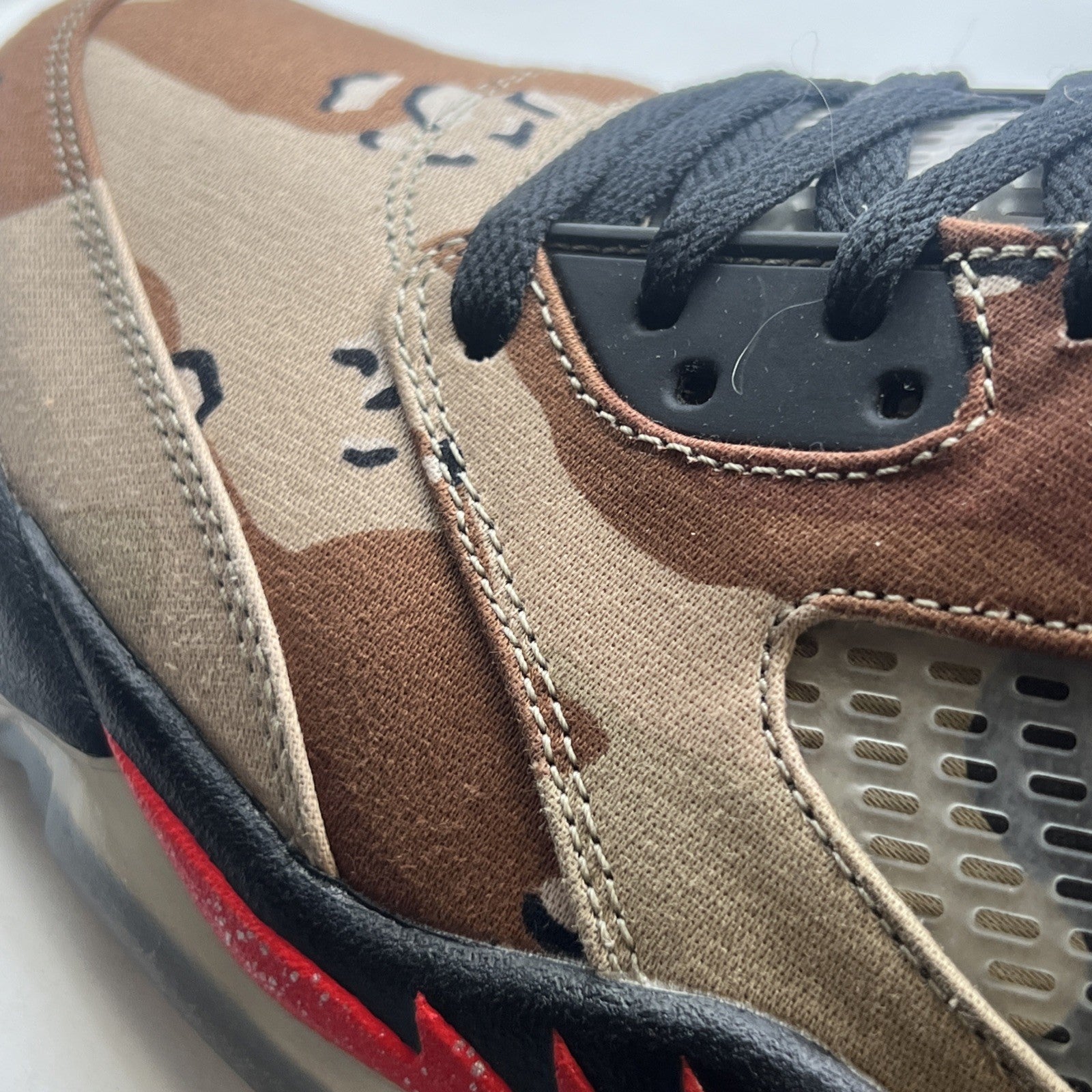 Size 13 - Supreme x Air Jordan 5 Retro Desert Camo (824371-201)