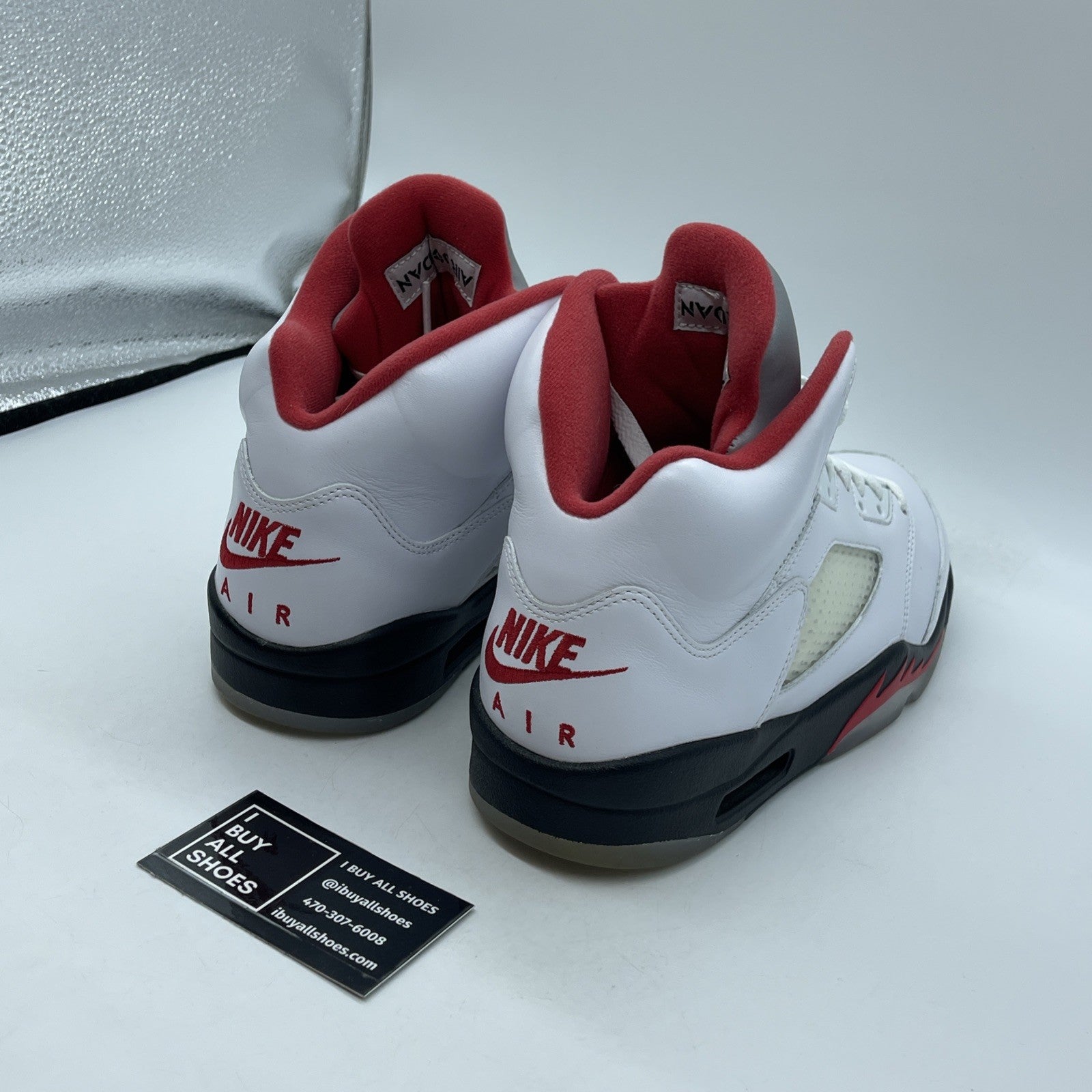 Size 10 - Jordan 5 Retro Mid Fire Red White Black Leather (DA1911-102)